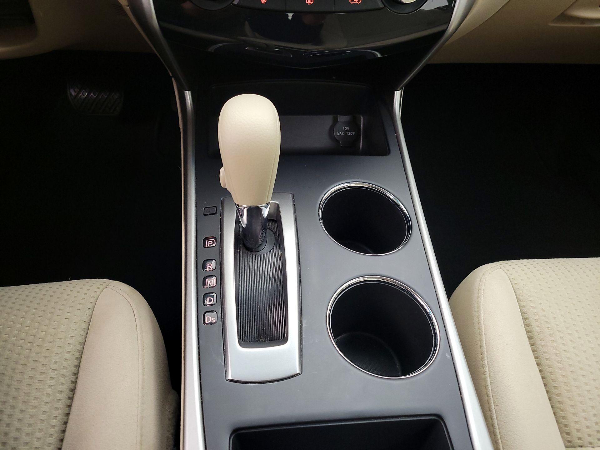 Thumbnail: 2015 Nissan Altima - 16