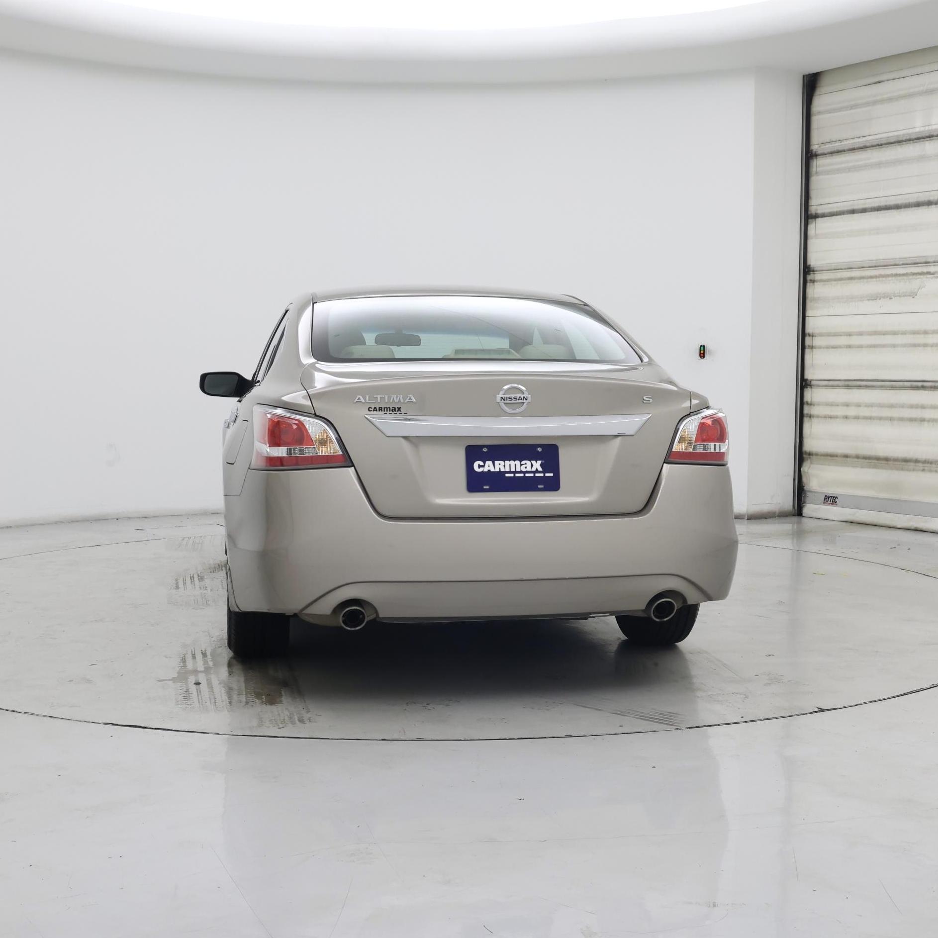Thumbnail: 2015 Nissan Altima - 6