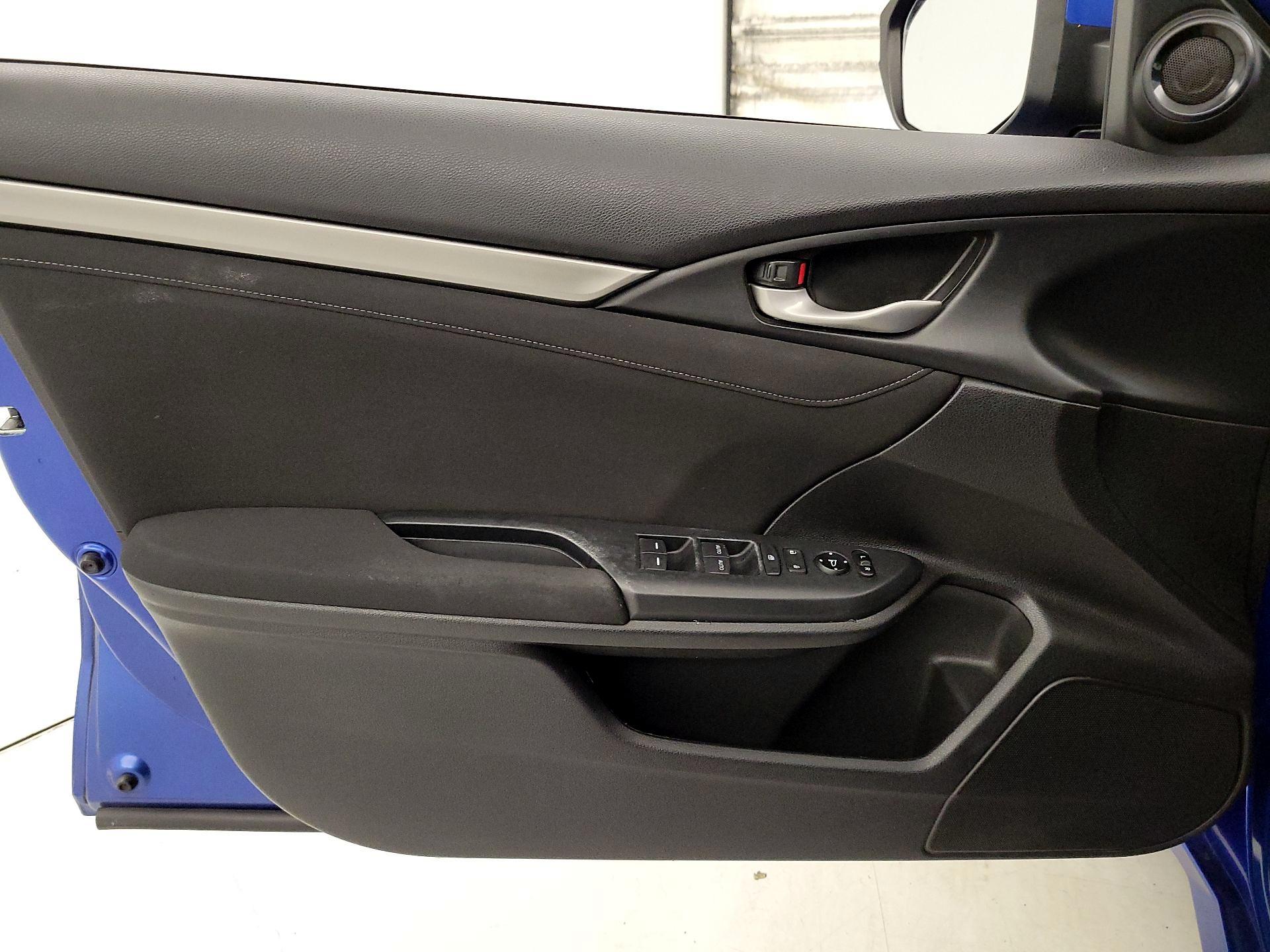 Thumbnail: 2018 Honda Civic - 12