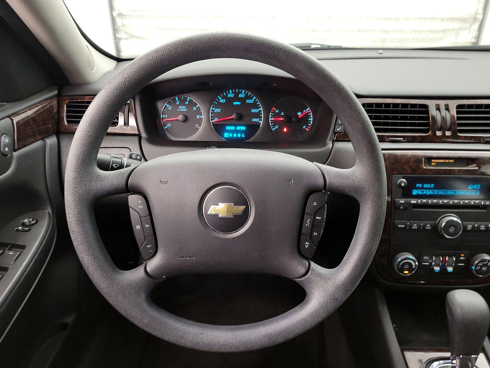 Thumbnail: 2015 Chevrolet Impala - 10