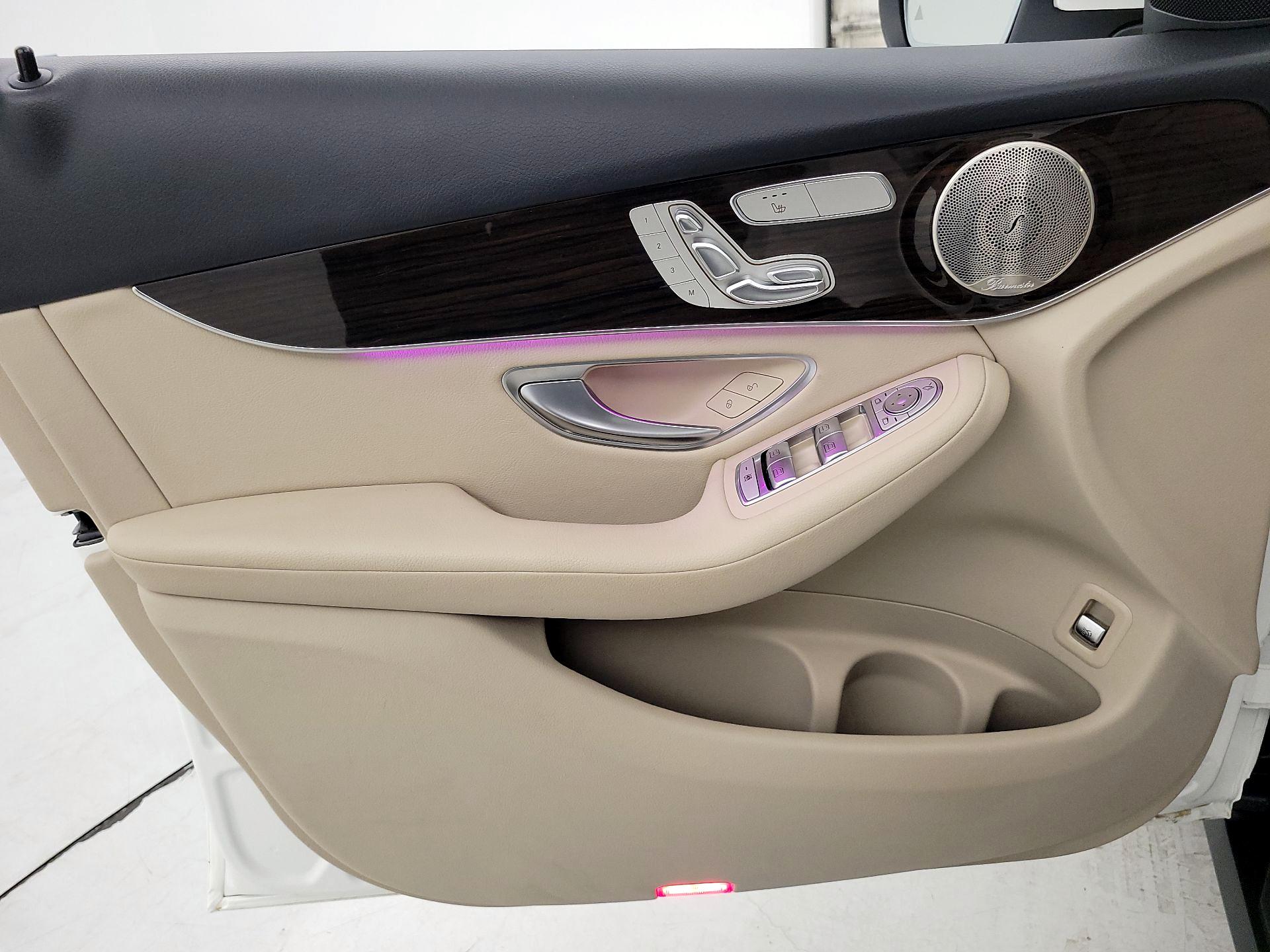 Thumbnail: 2021 Mercedes-Benz GLC - 12