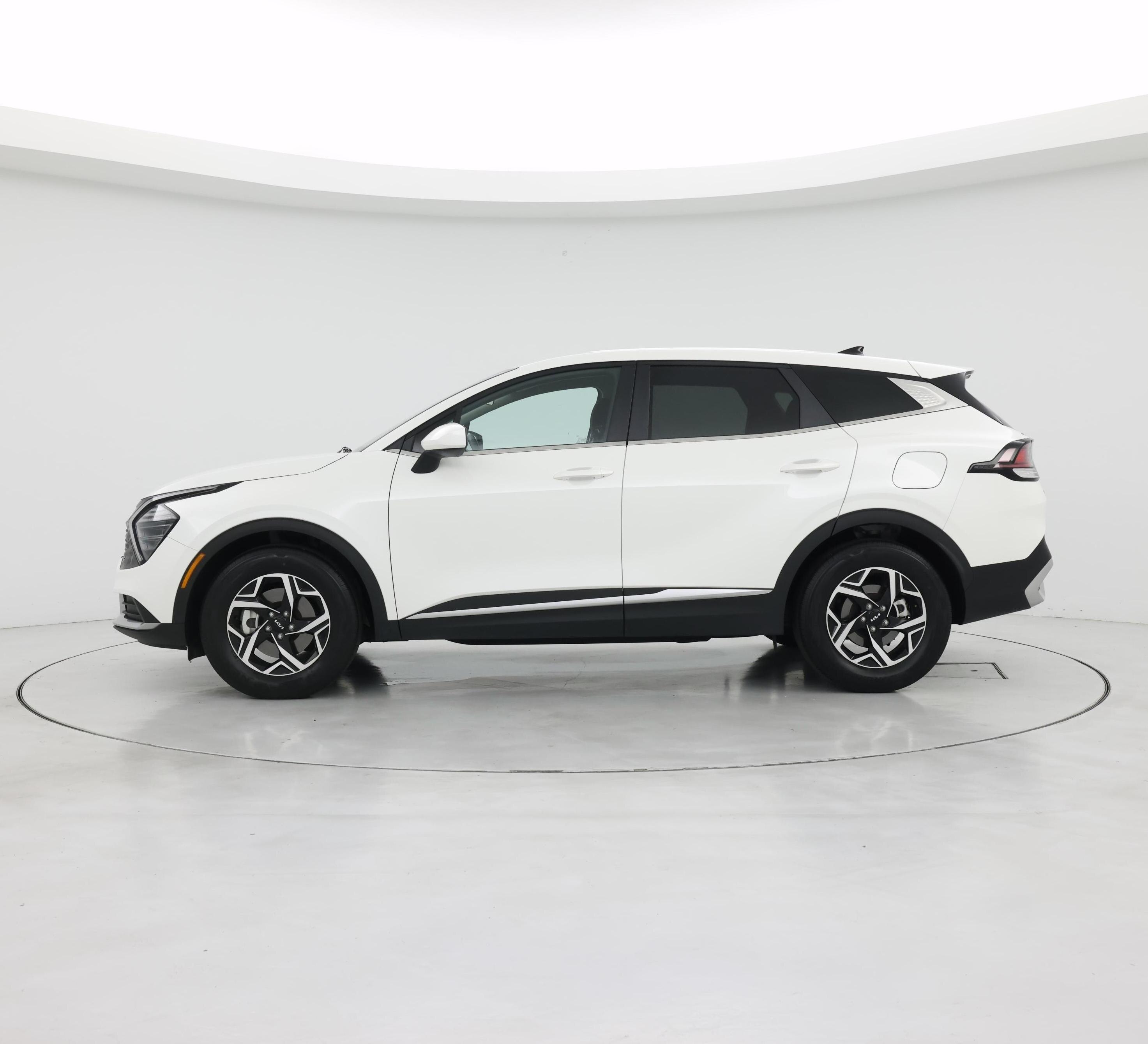 Thumbnail: 2024 Kia Sportage - 3