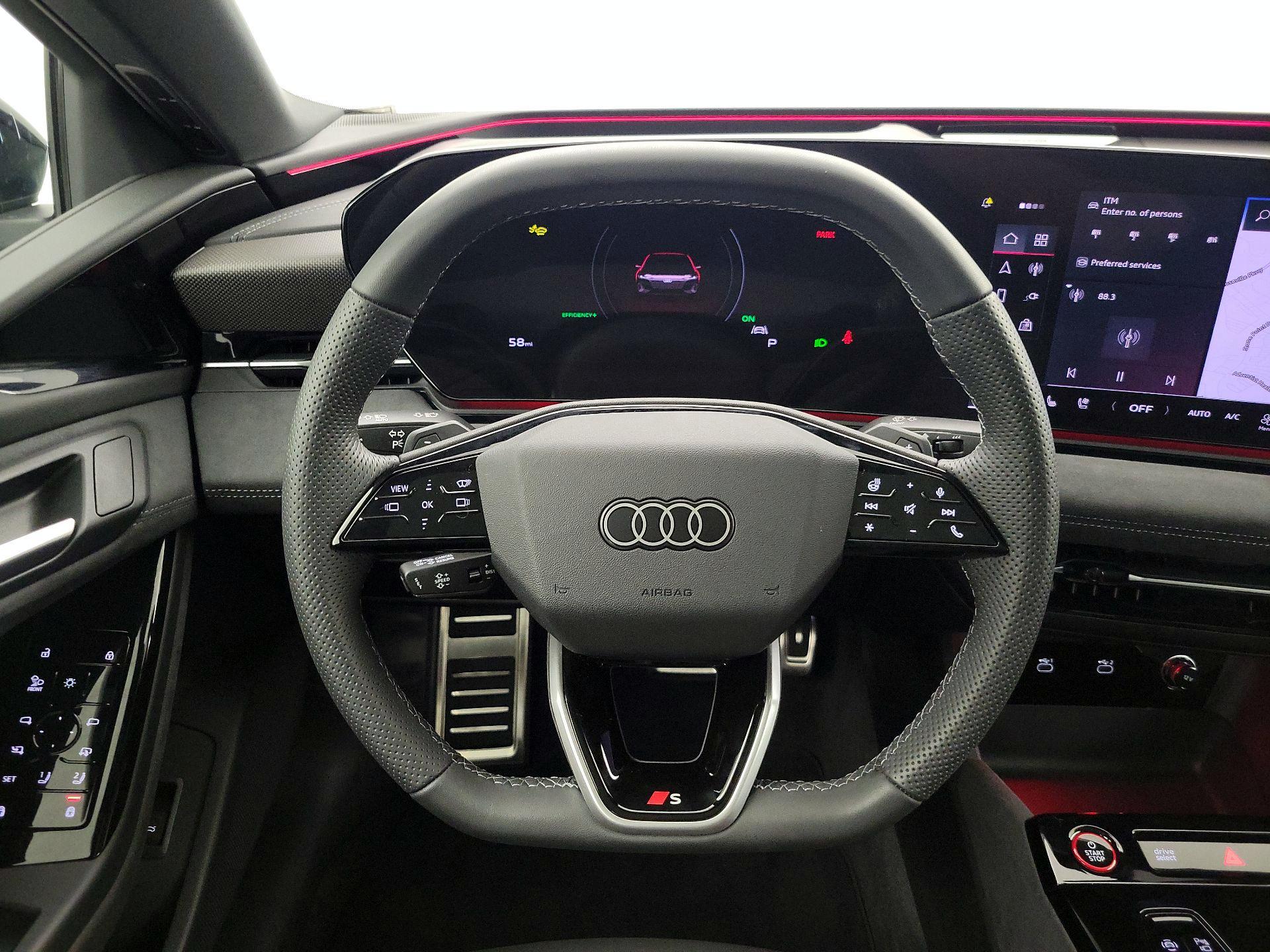 Thumbnail: 2025 Audi S6 - 10
