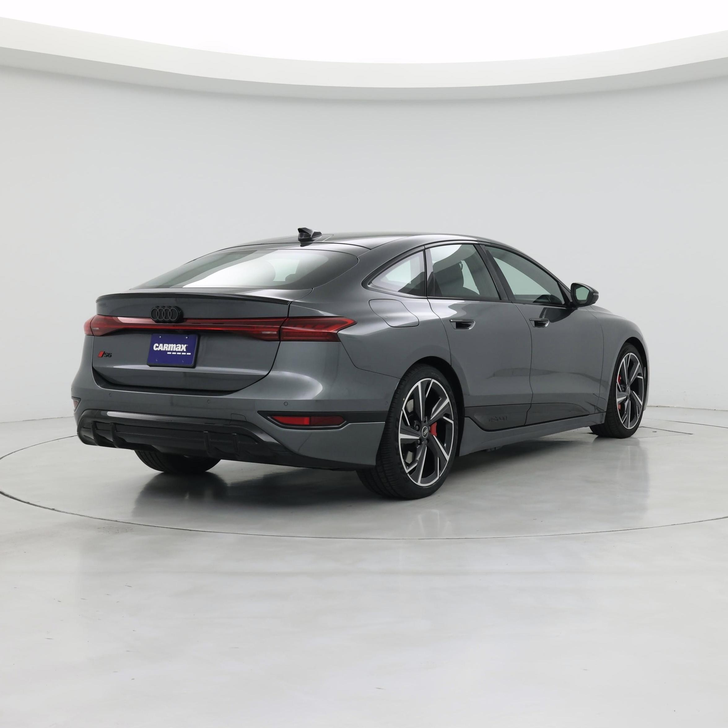 Thumbnail: 2025 Audi S6 - 8