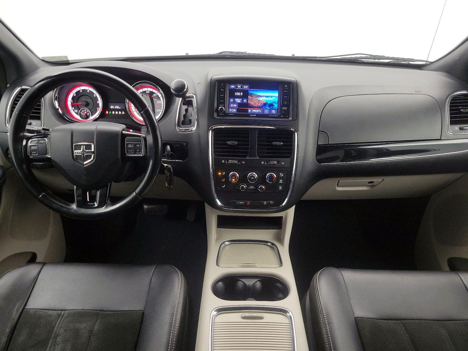 Thumbnail: 2019 Dodge Grand Caravan - 9
