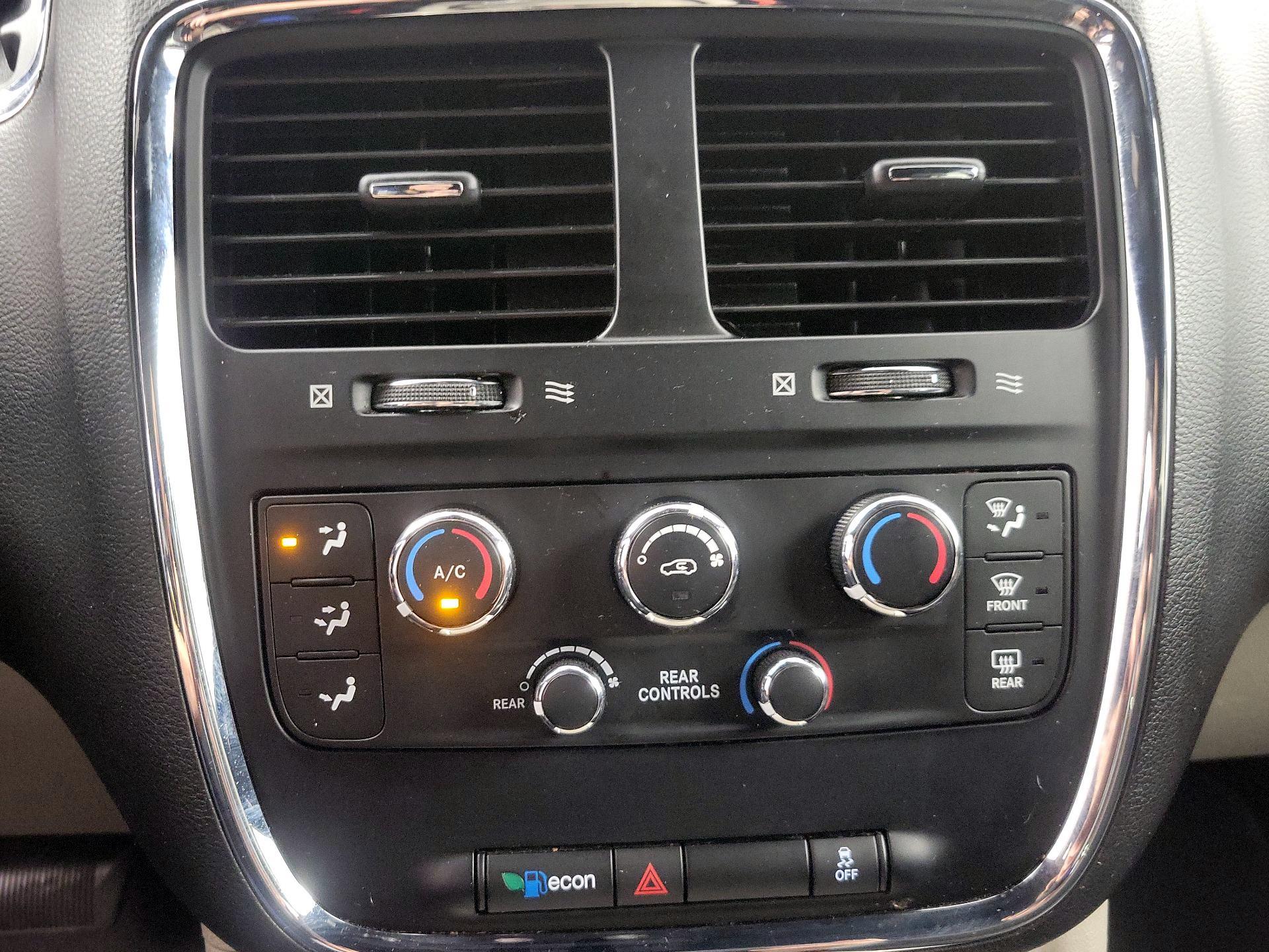 Thumbnail: 2019 Dodge Grand Caravan - 16