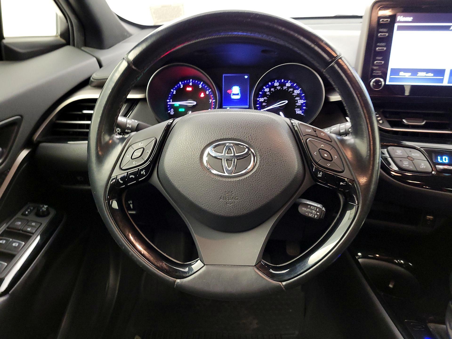 Thumbnail: 2019 Toyota C-HR - 10