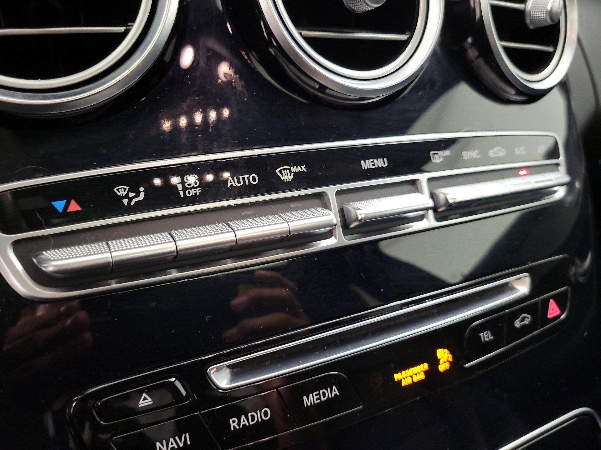 Thumbnail: 2018 Mercedes-Benz C-Class - 16