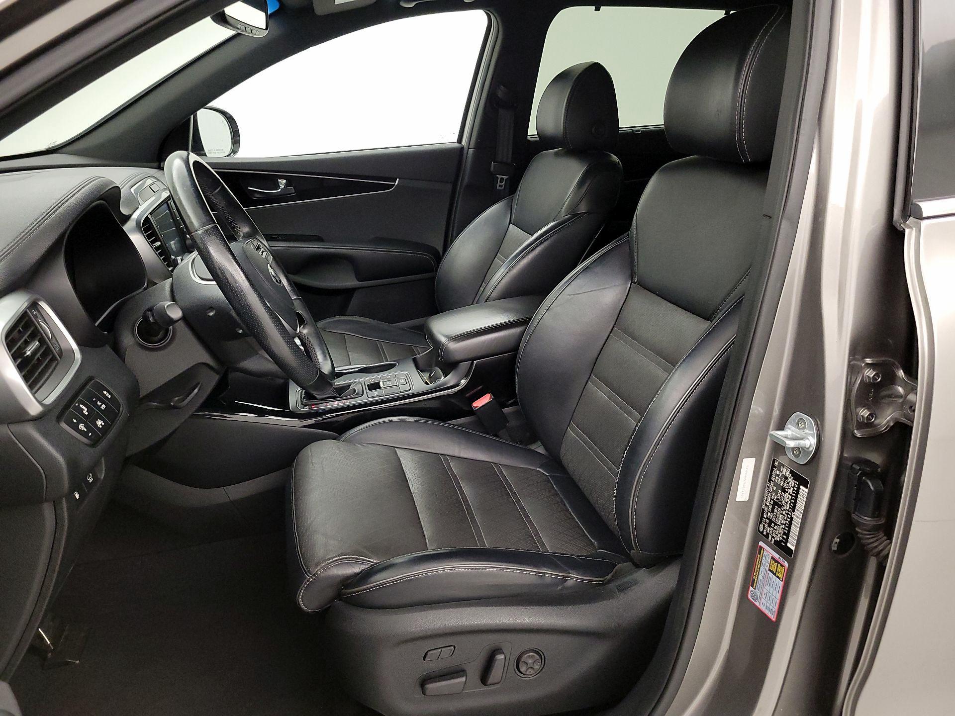 Thumbnail: 2019 Kia Sorento - 11