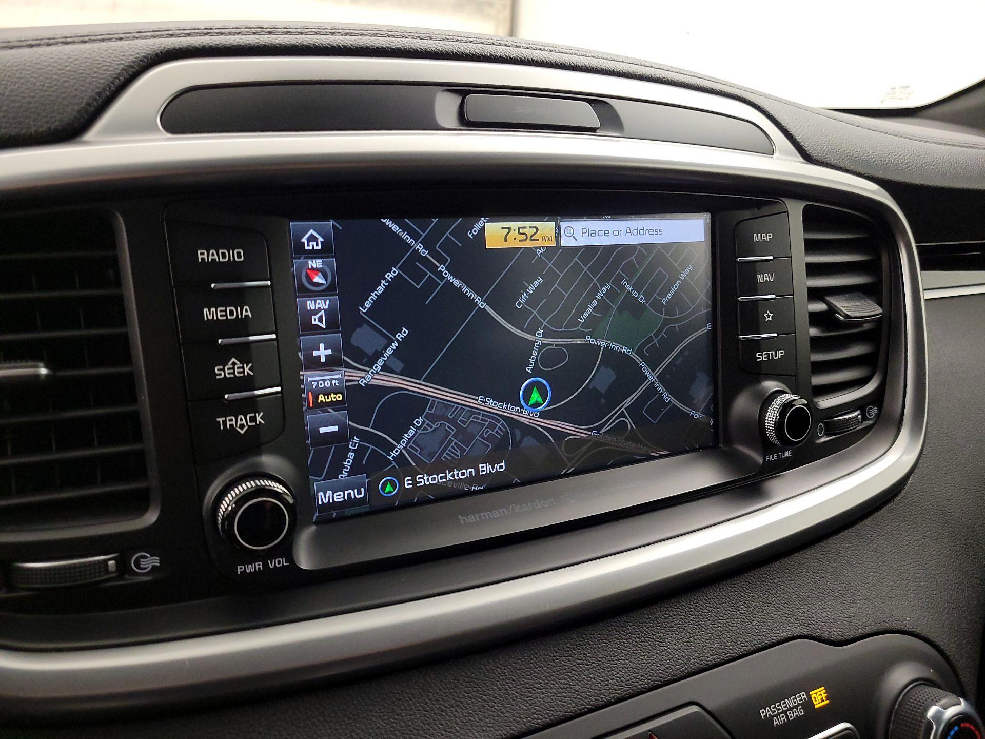Thumbnail: 2019 Kia Sorento - 14