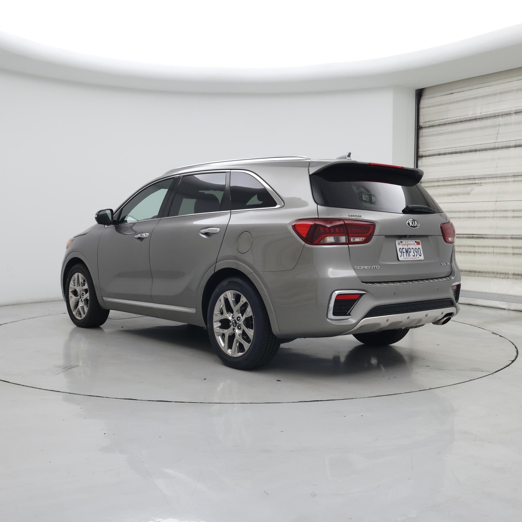 Thumbnail: 2019 Kia Sorento - 2