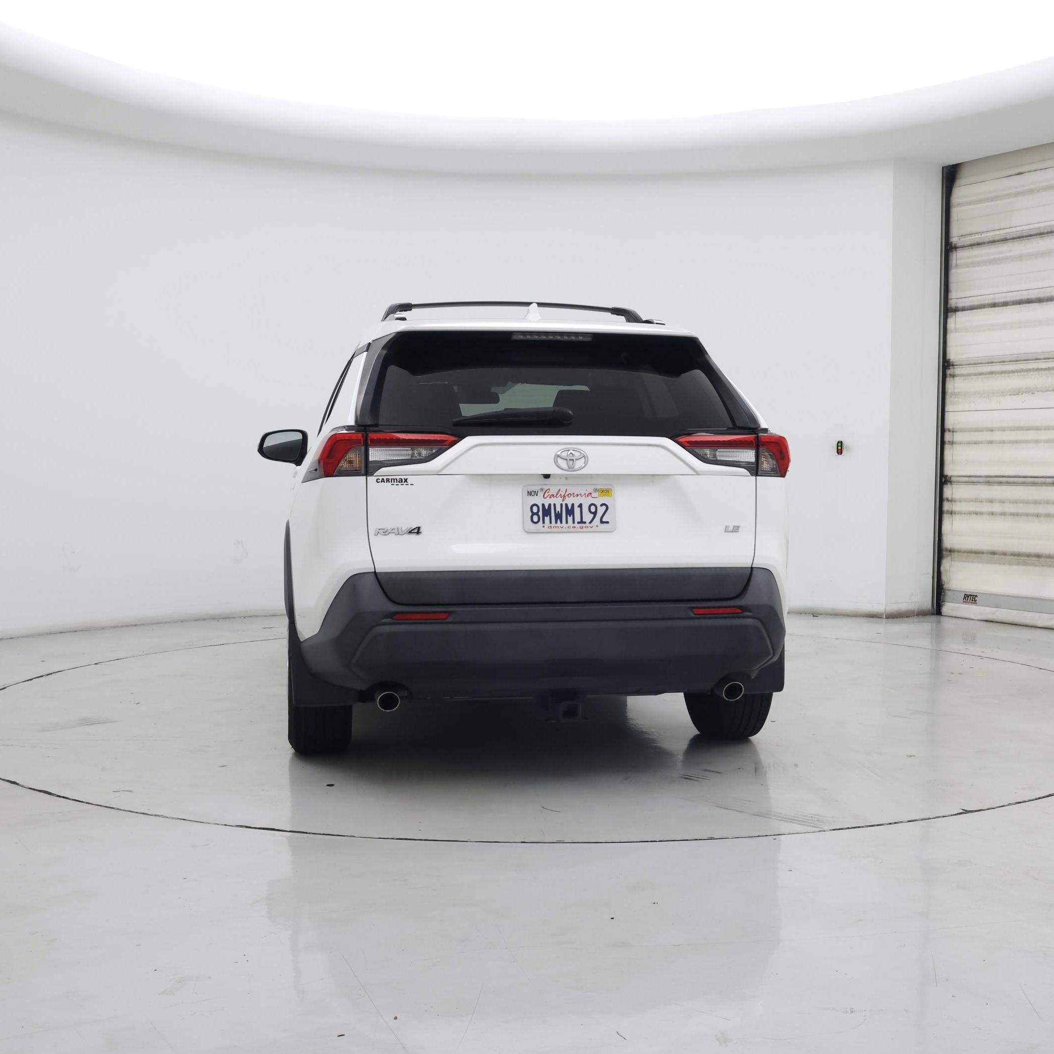 Thumbnail: 2019 Toyota RAV4 - 6