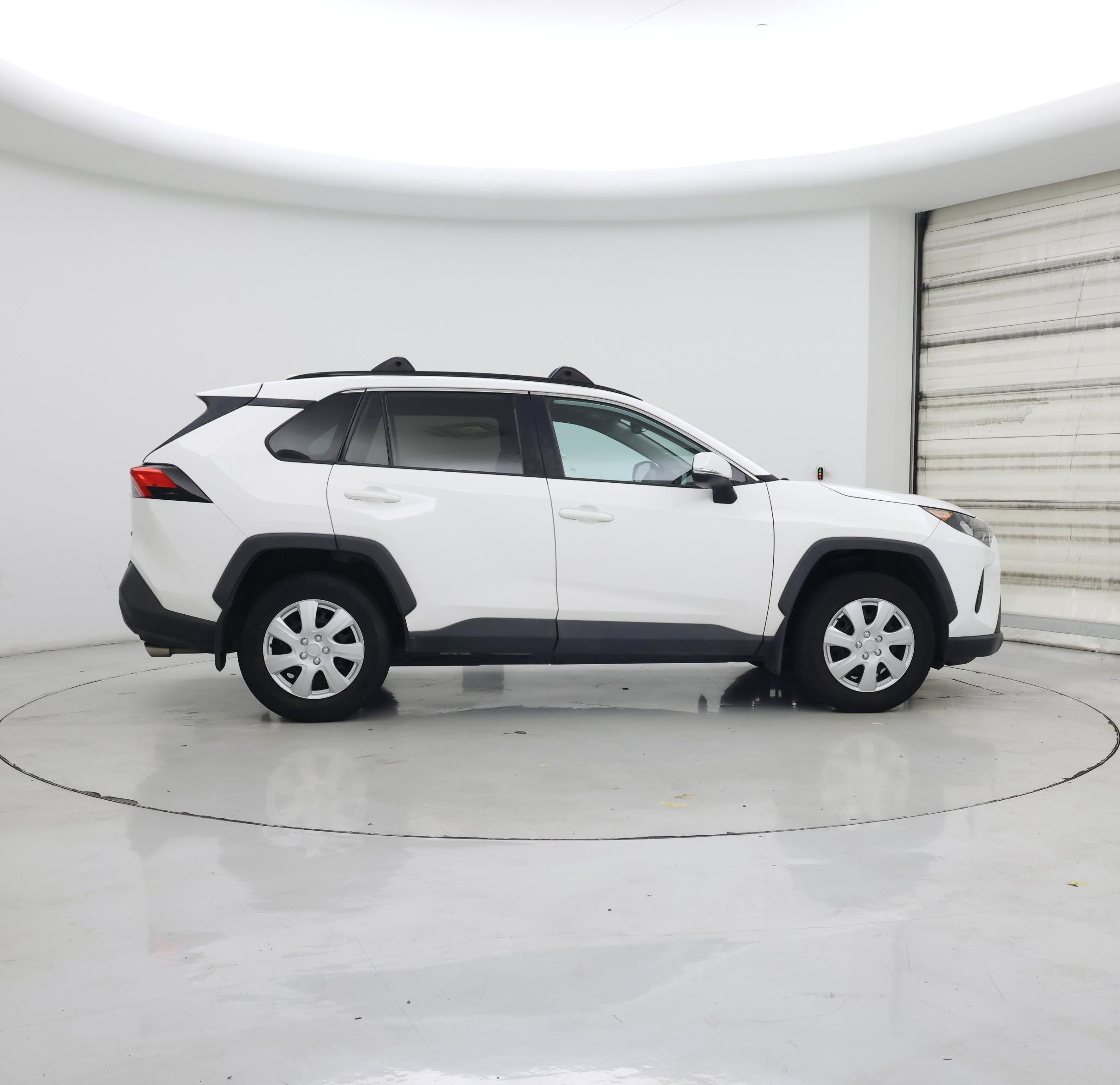 Thumbnail: 2019 Toyota RAV4 - 7