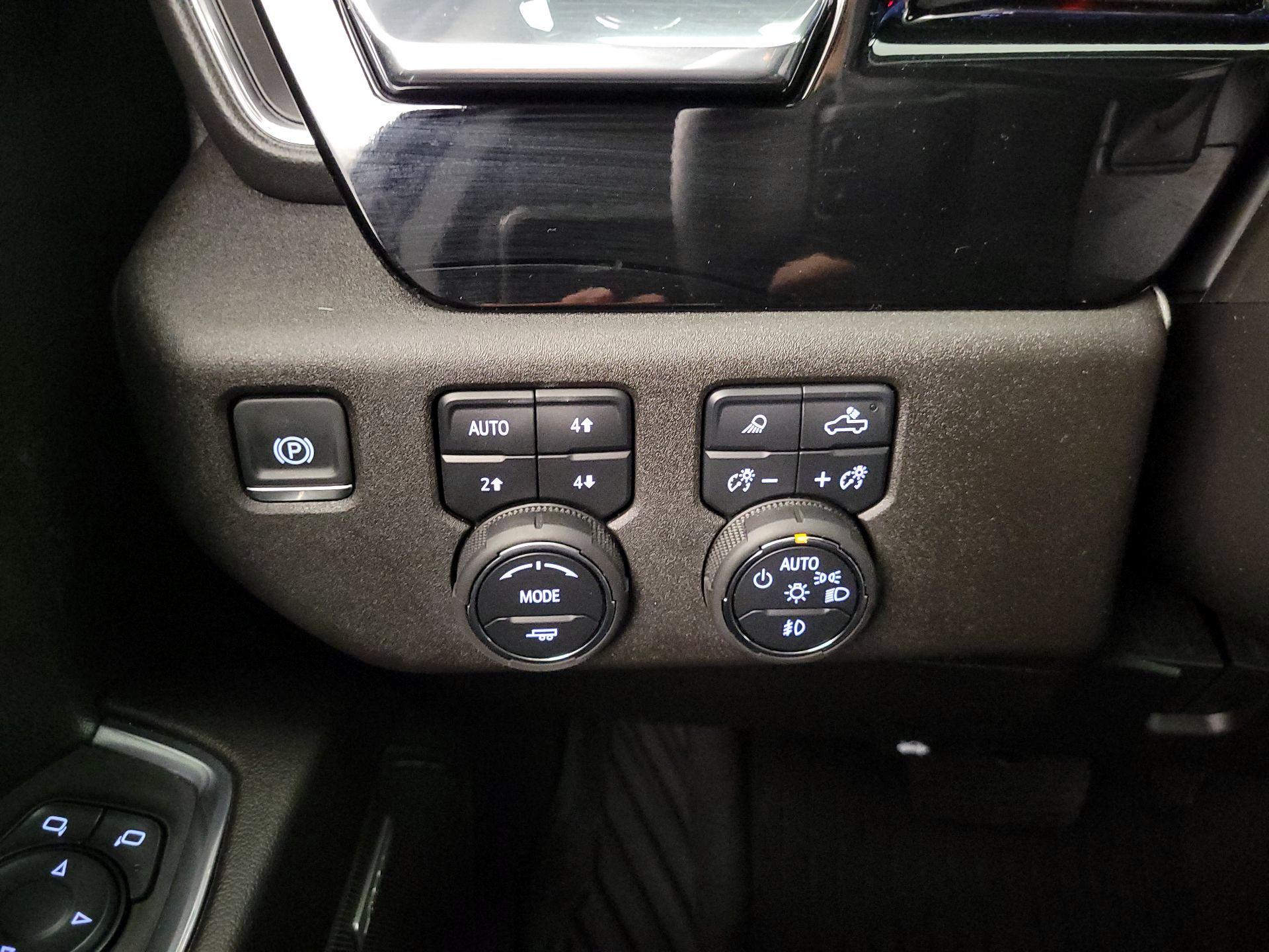 Thumbnail: 2025 Chevrolet Silverado 1500 - 13