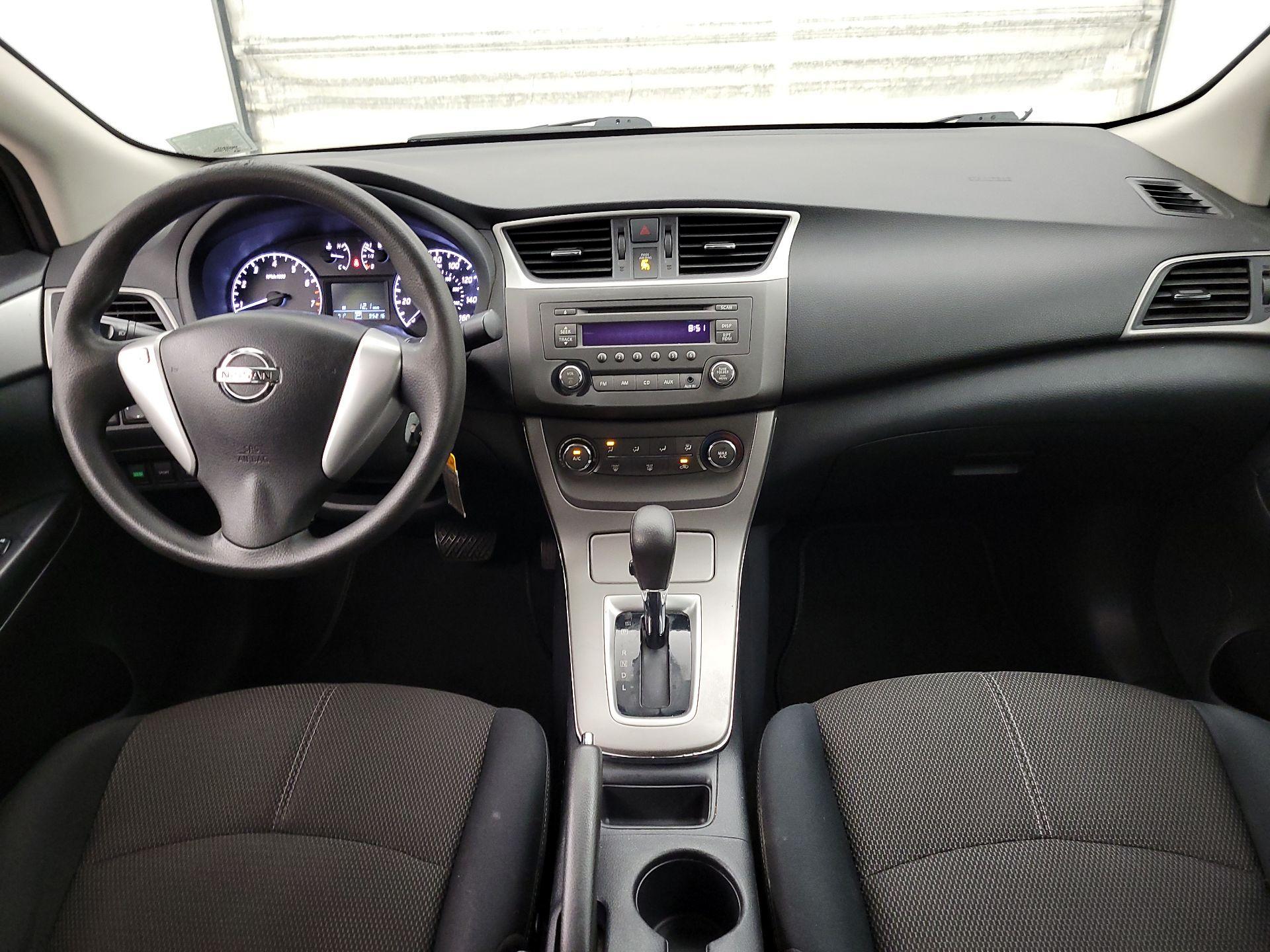 Thumbnail: 2014 Nissan Sentra - 9