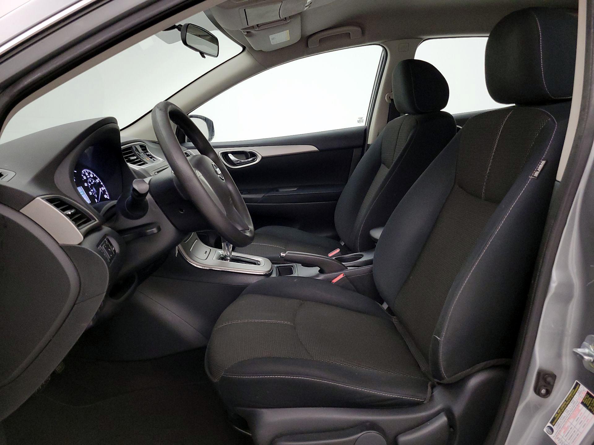 Thumbnail: 2014 Nissan Sentra - 11