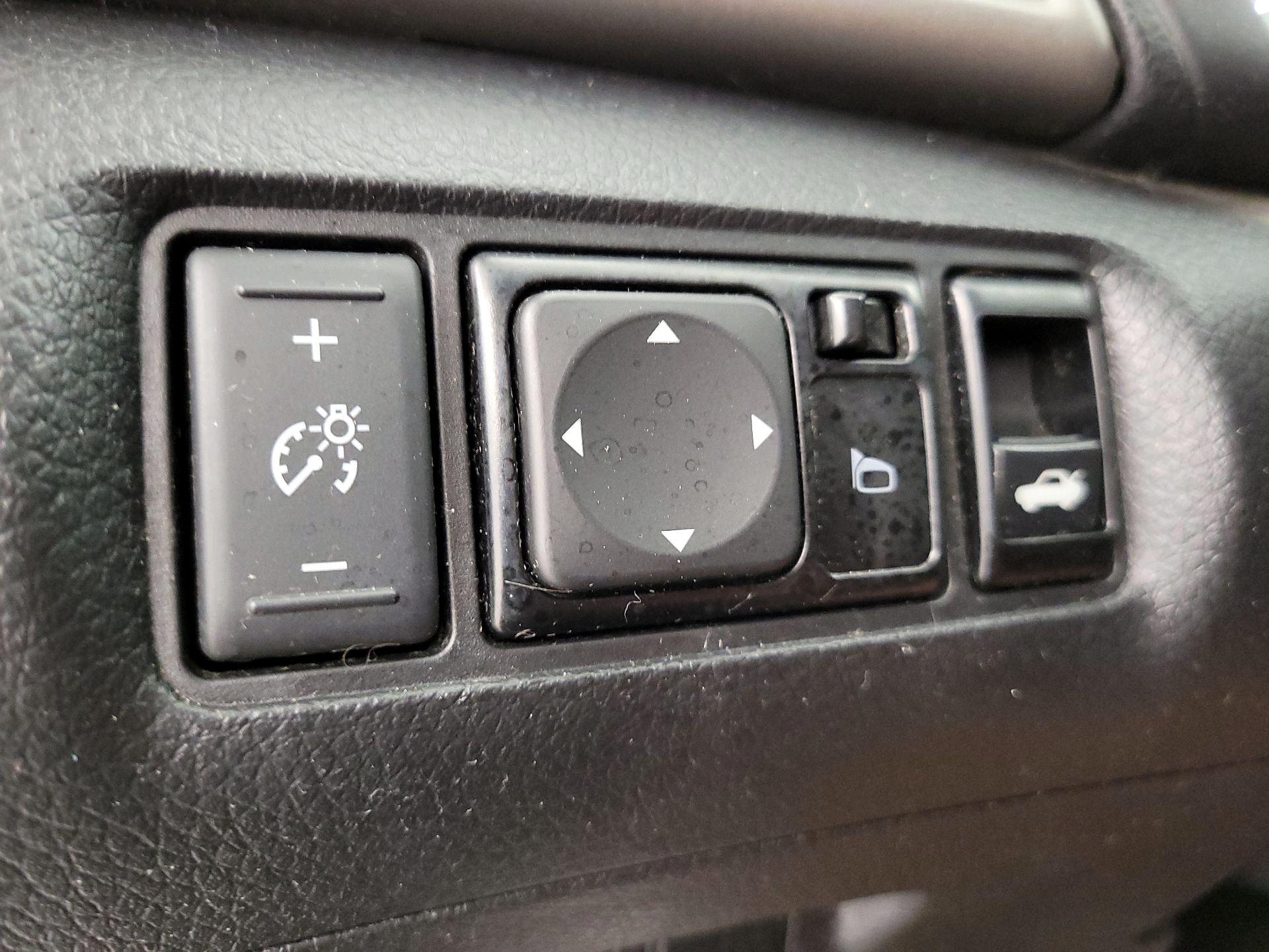 Thumbnail: 2014 Nissan Sentra - 13