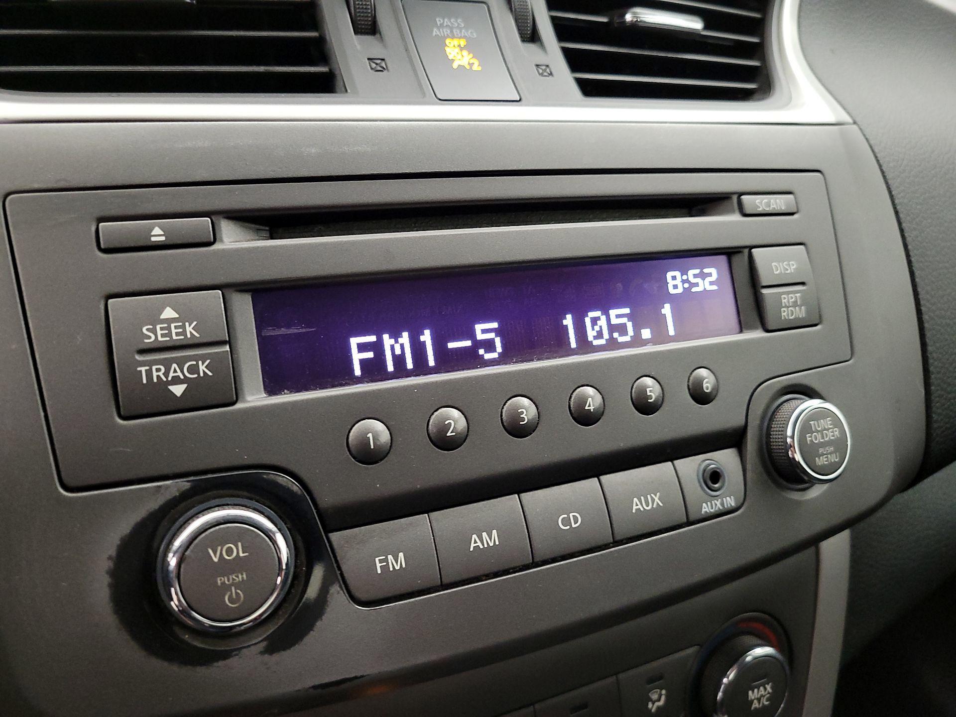 Thumbnail: 2014 Nissan Sentra - 14