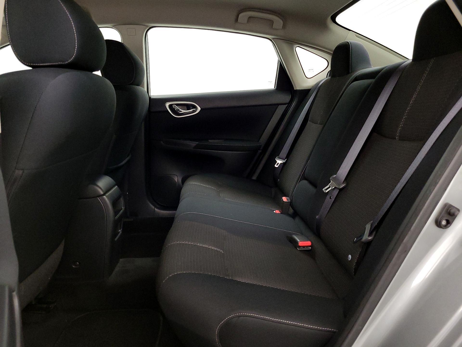 Thumbnail: 2014 Nissan Sentra - 17
