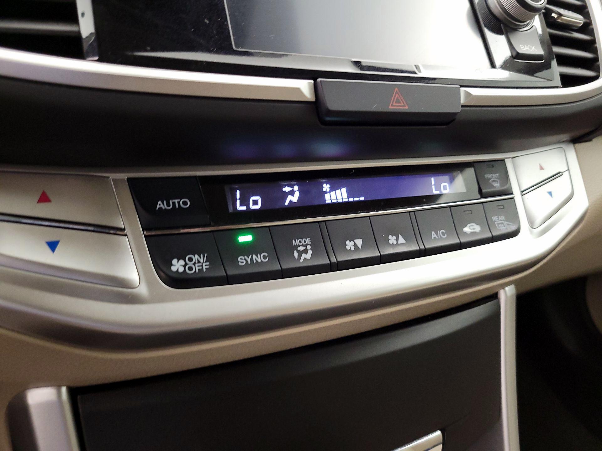 Thumbnail: 2014 Honda Accord - 16