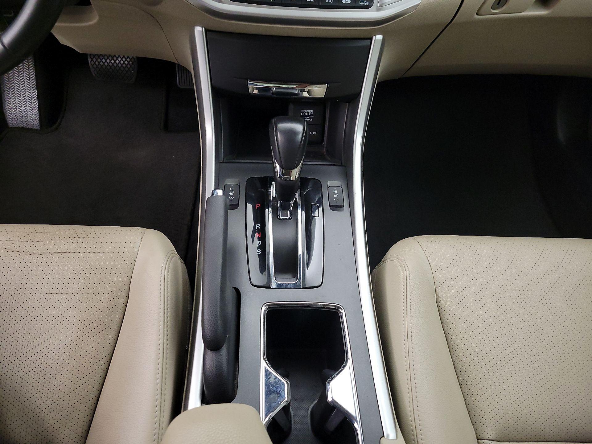 Thumbnail: 2014 Honda Accord - 17