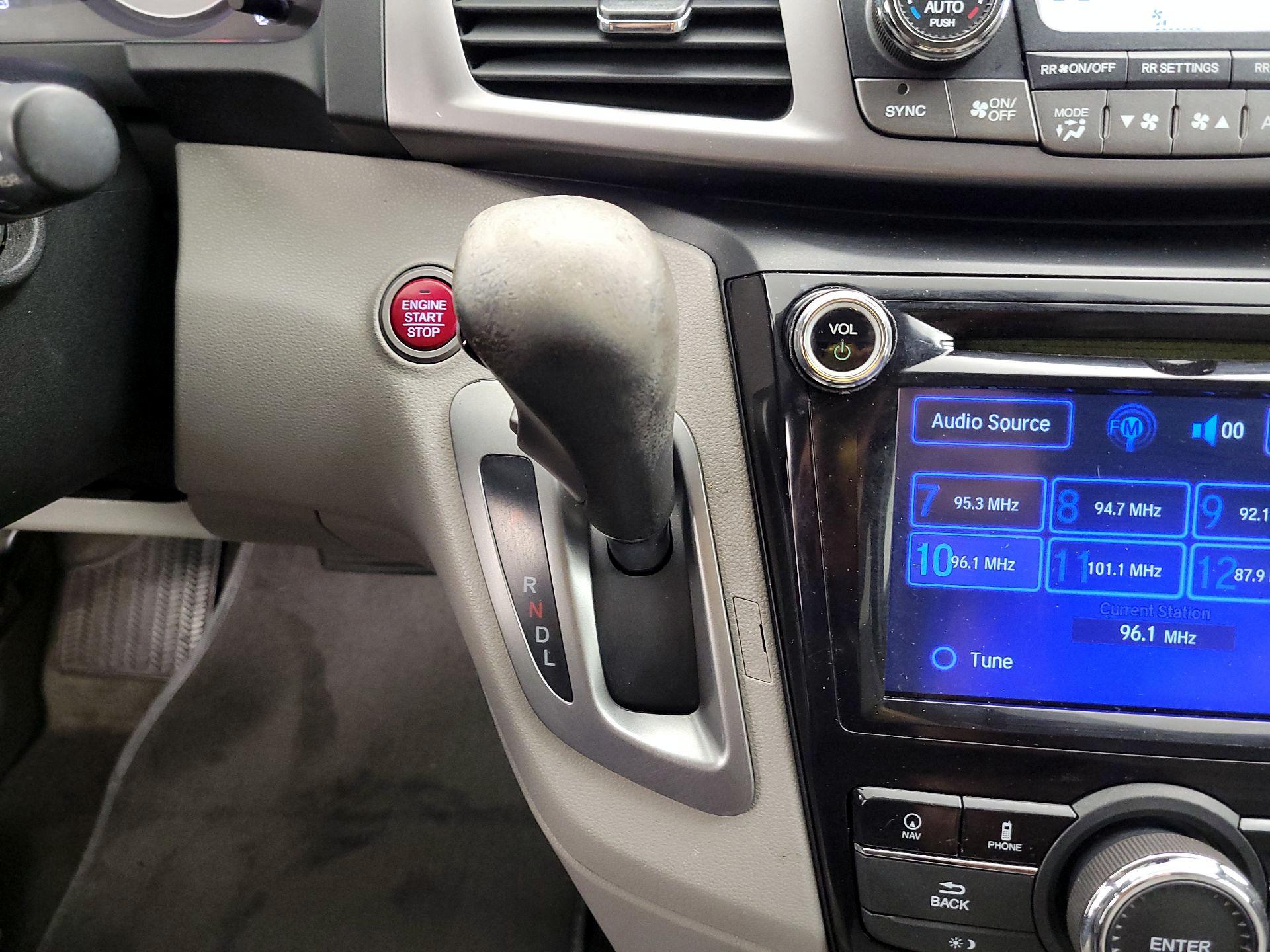 Thumbnail: 2015 Honda Odyssey - 18
