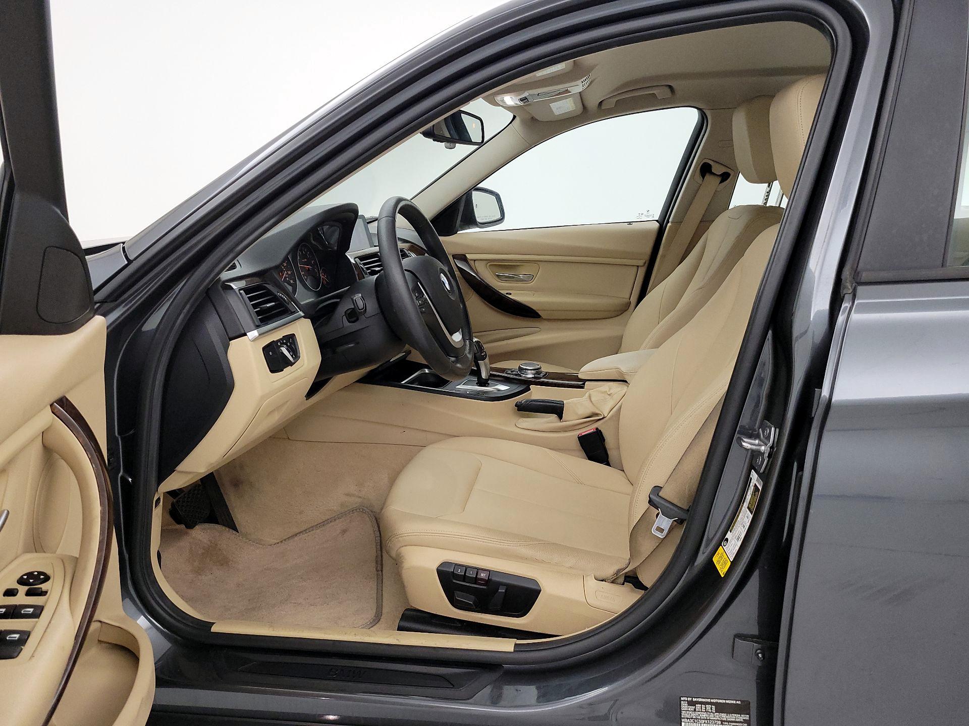 Thumbnail: 2015 BMW 3 Series - 11