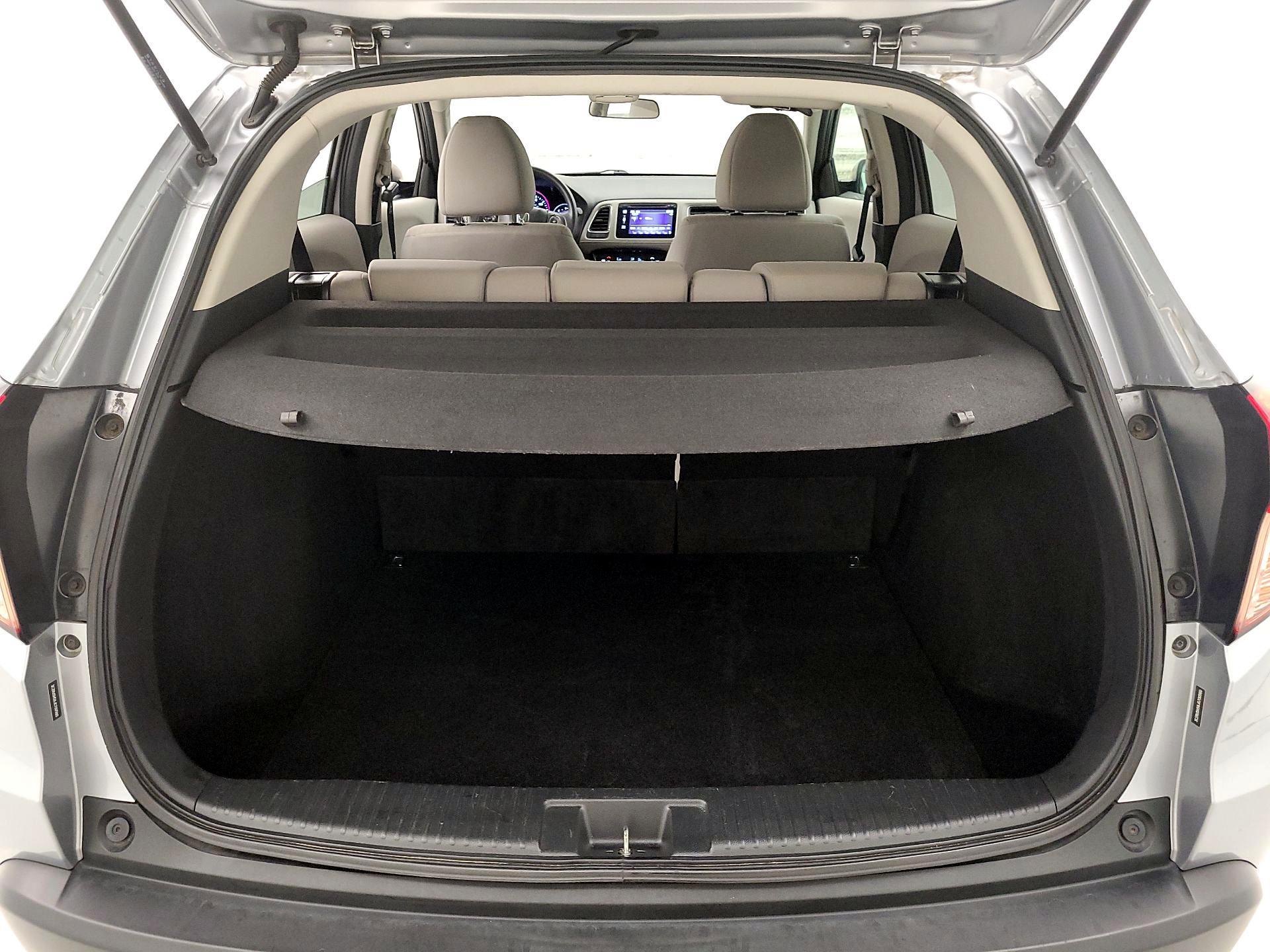Thumbnail: 2018 Honda HR-V - 19