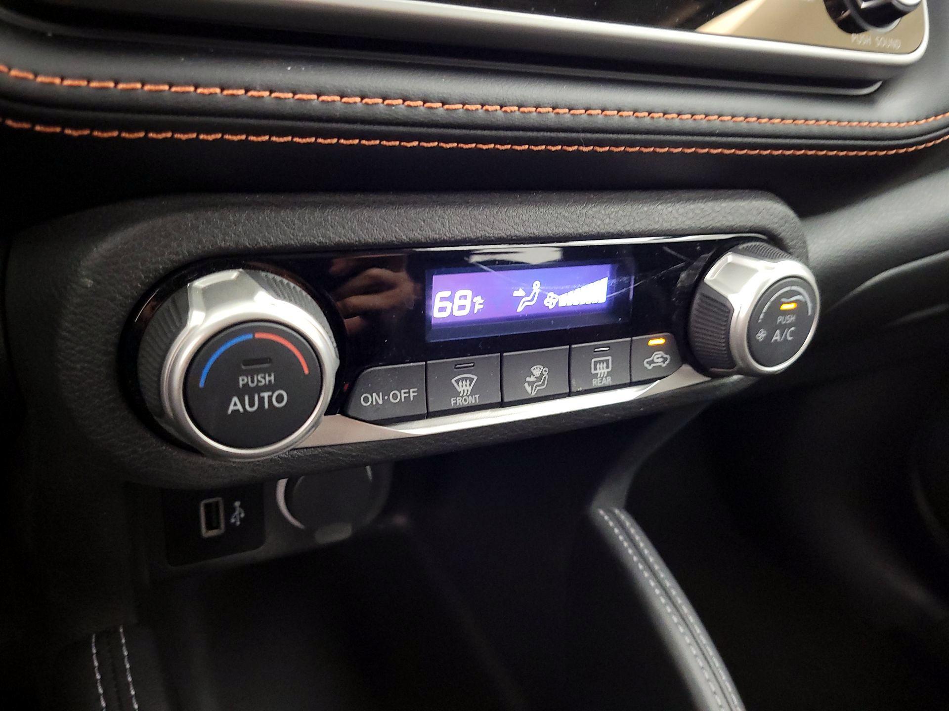 Thumbnail: 2018 Nissan Kicks - 15