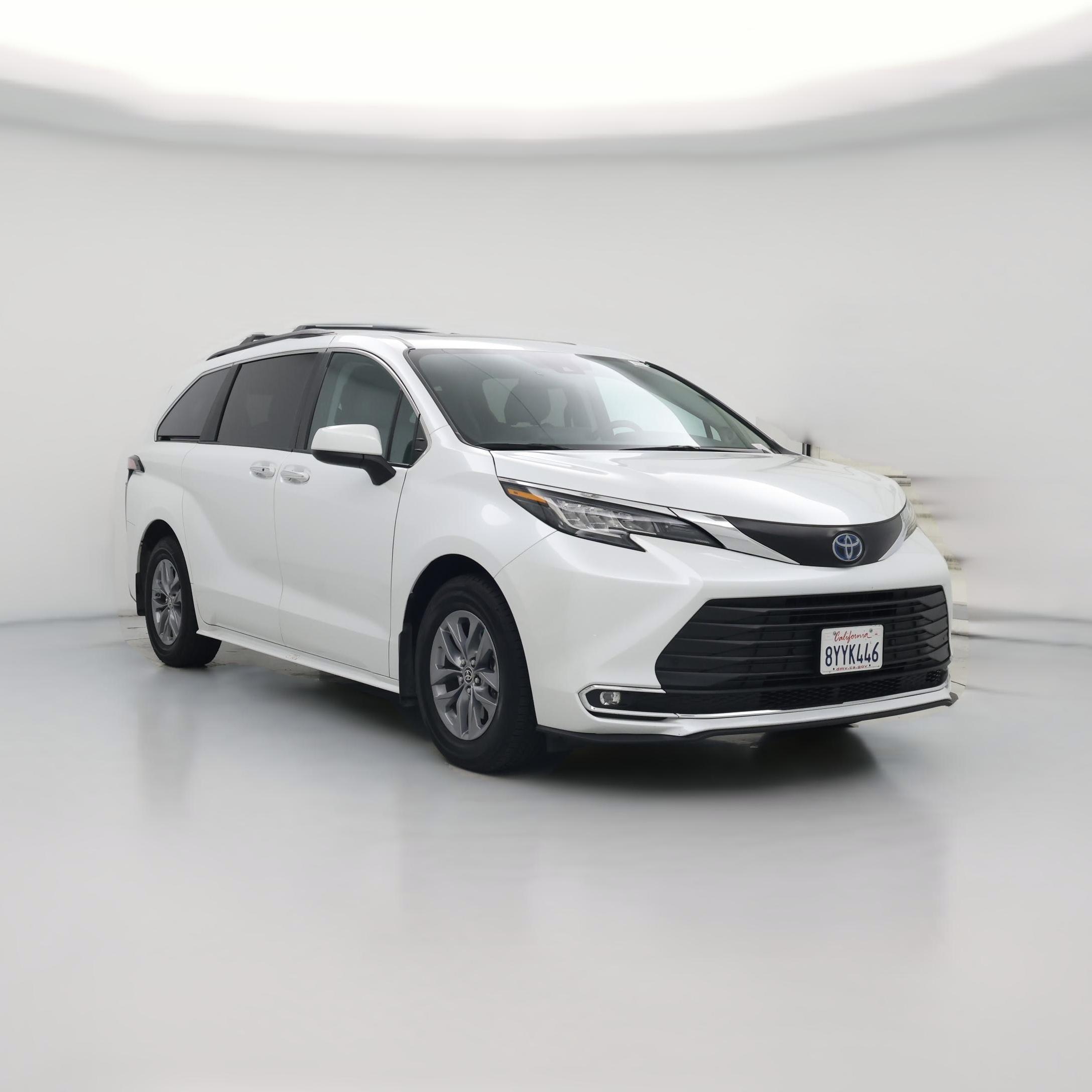 Thumbnail: 2022 Toyota Sienna - 1