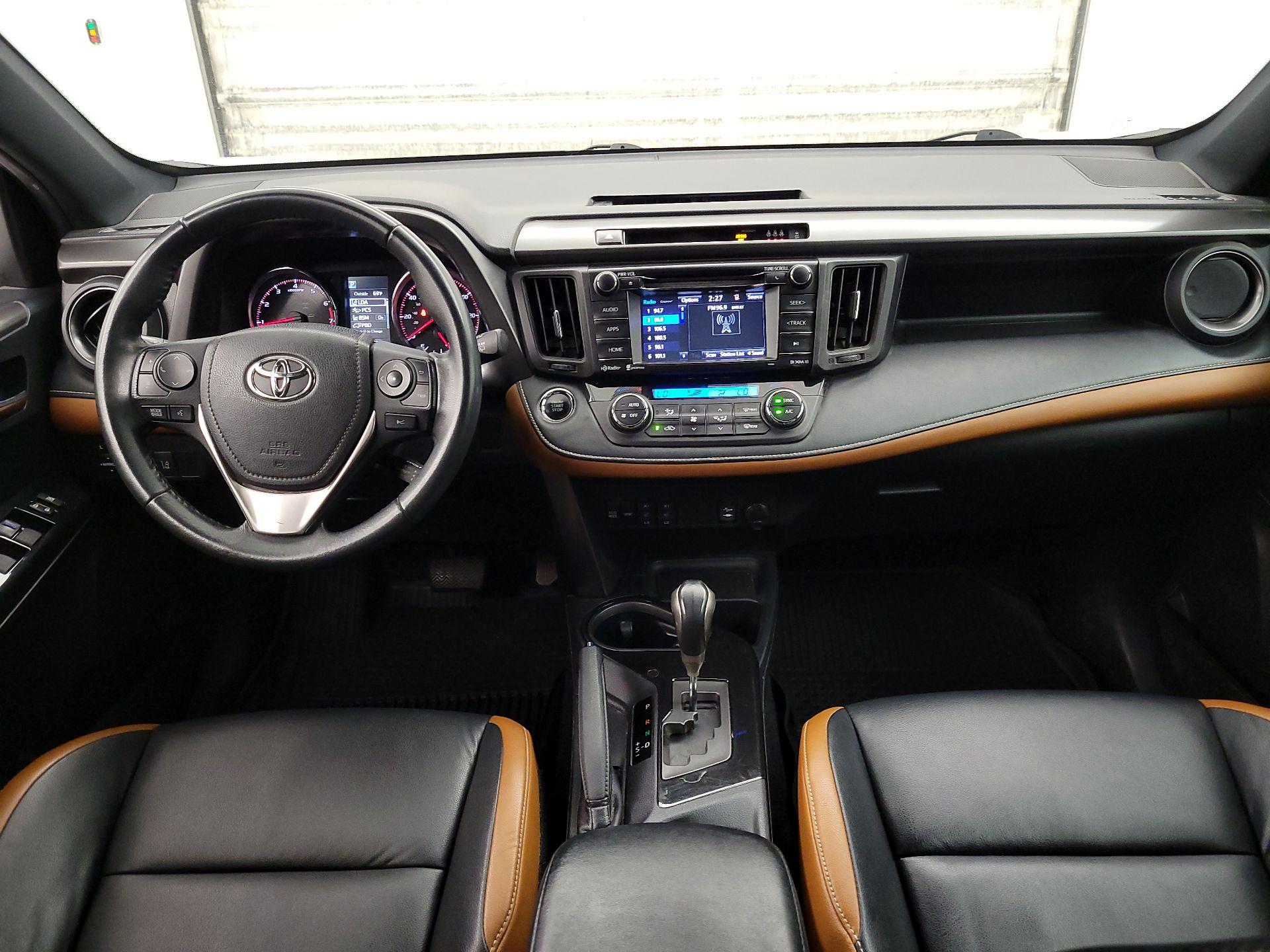 Thumbnail: 2017 Toyota RAV4 - 9