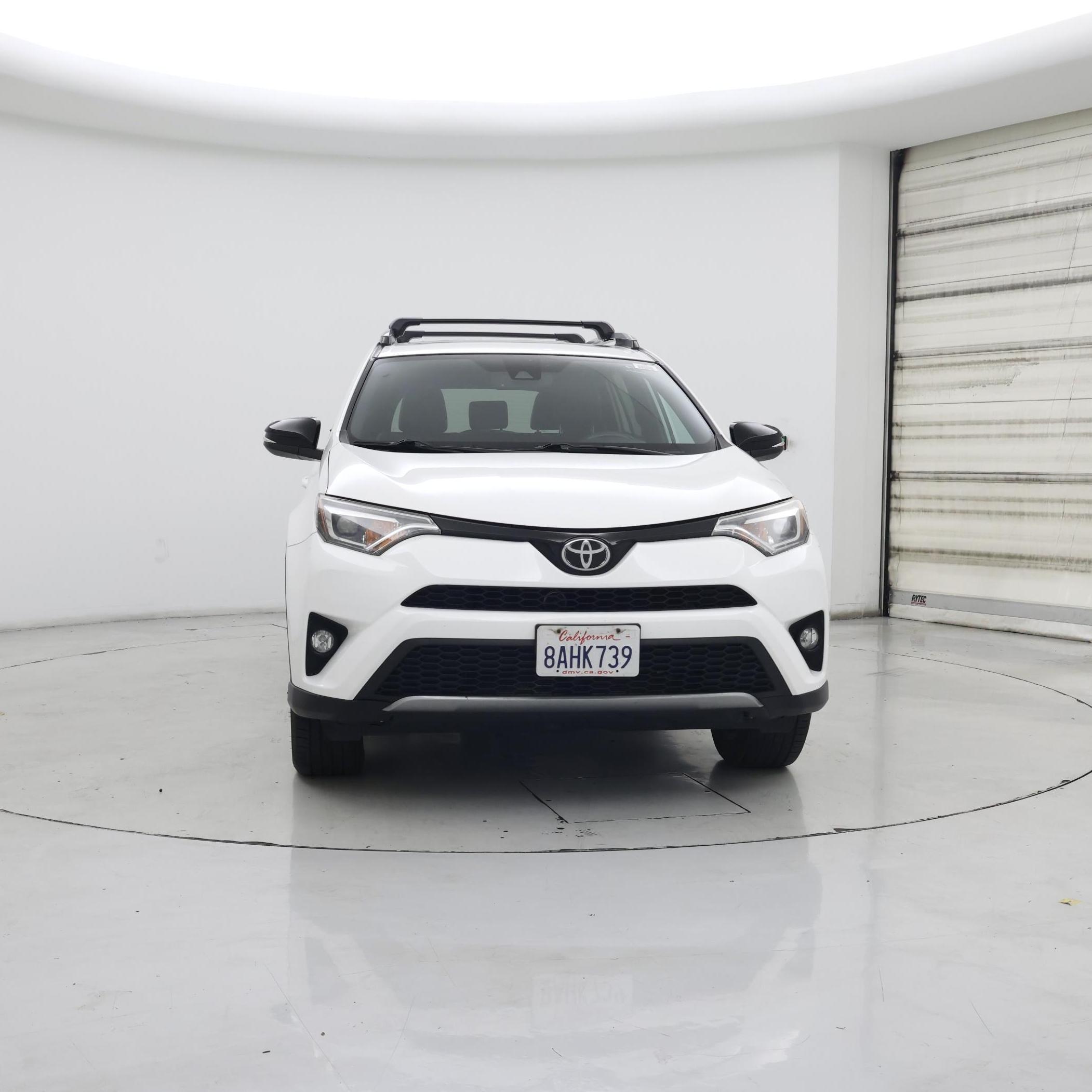 Thumbnail: 2017 Toyota RAV4 - 5