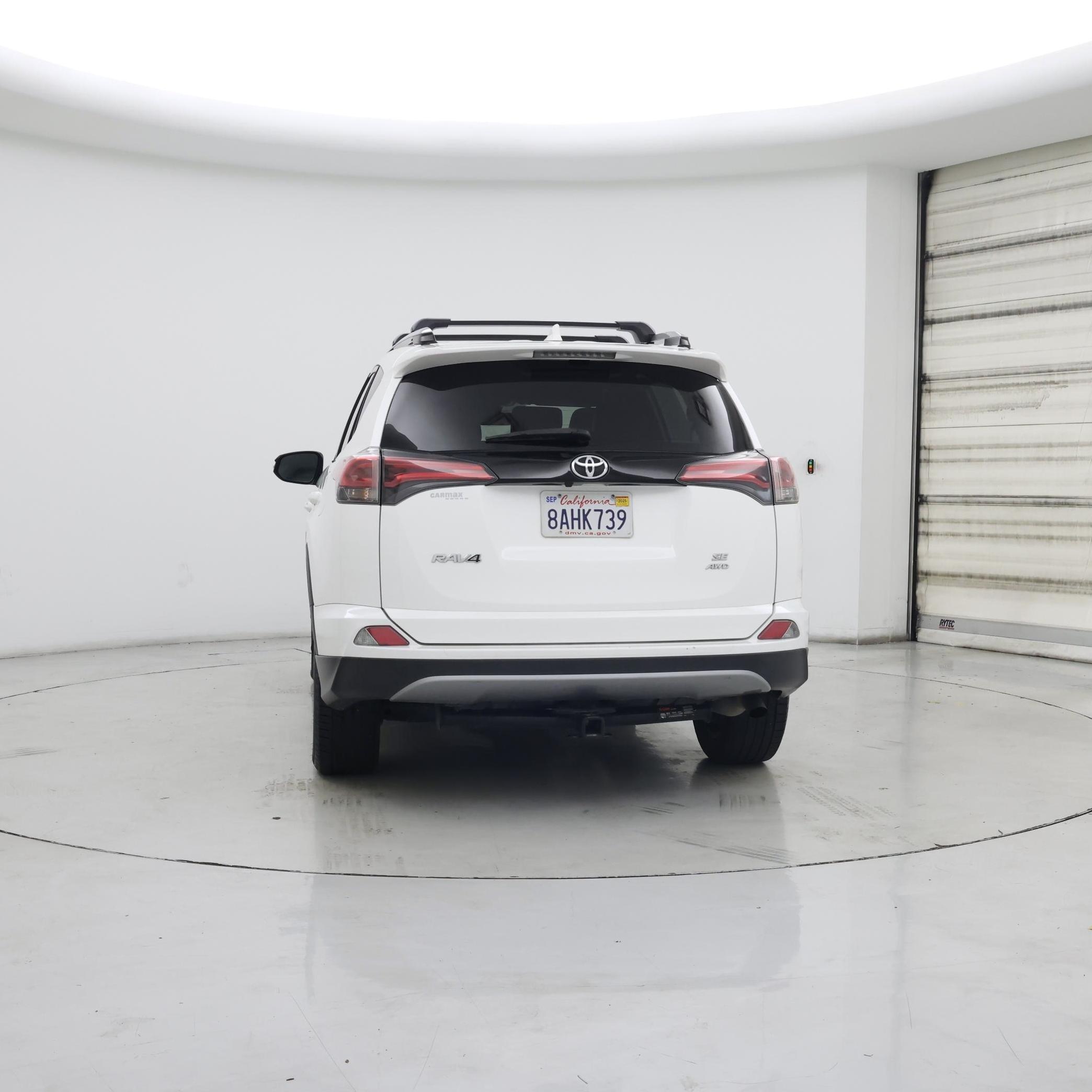 Thumbnail: 2017 Toyota RAV4 - 6