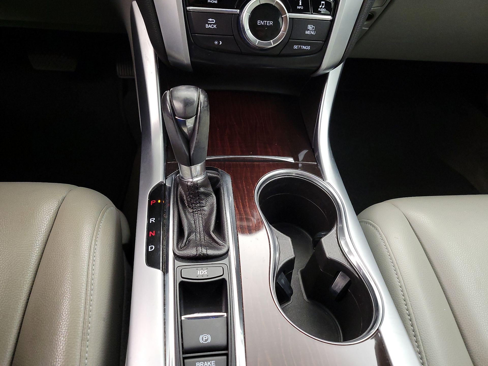 Thumbnail: 2015 Acura TLX - 17