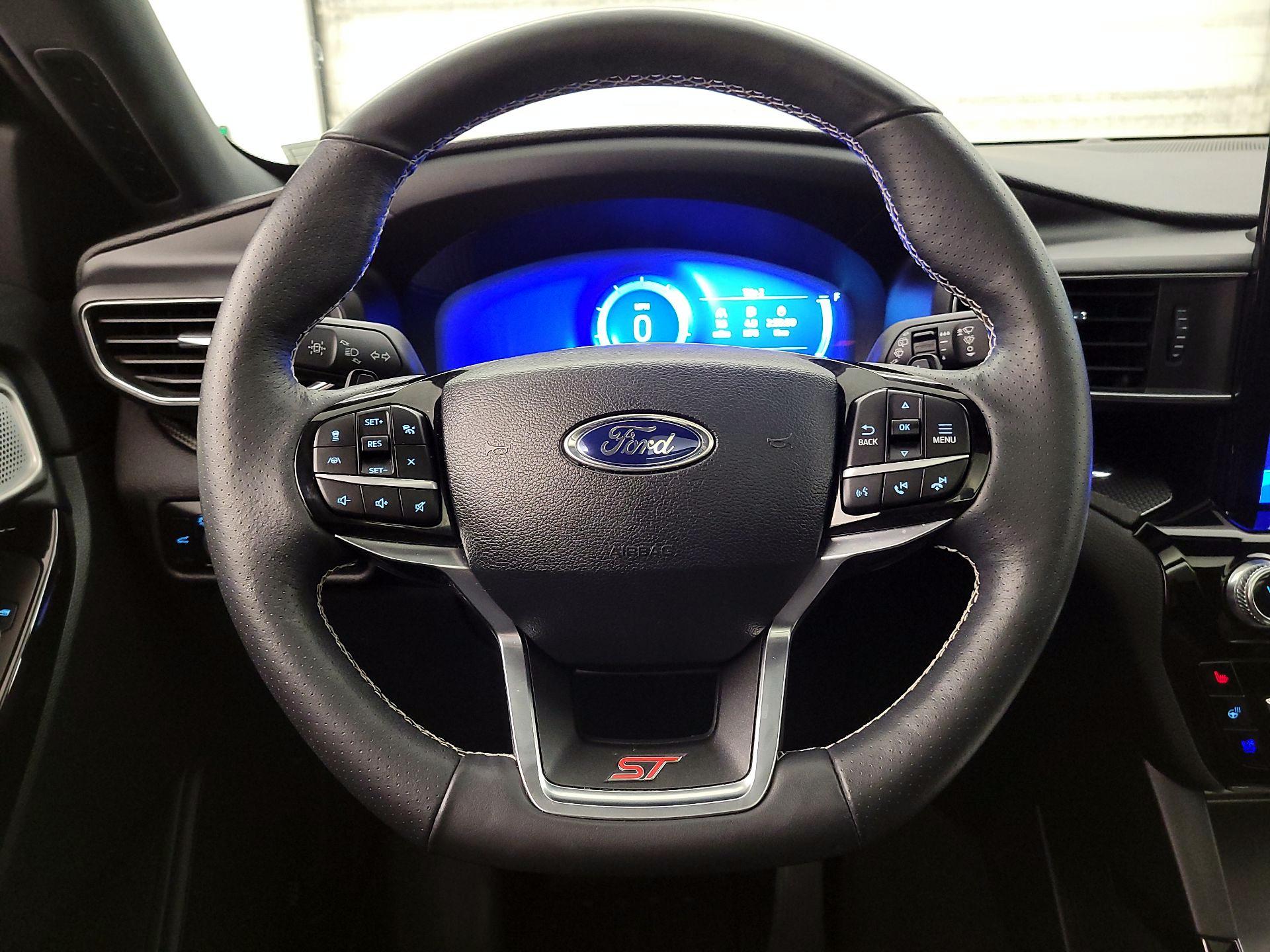 Thumbnail: 2023 Ford Explorer - 10