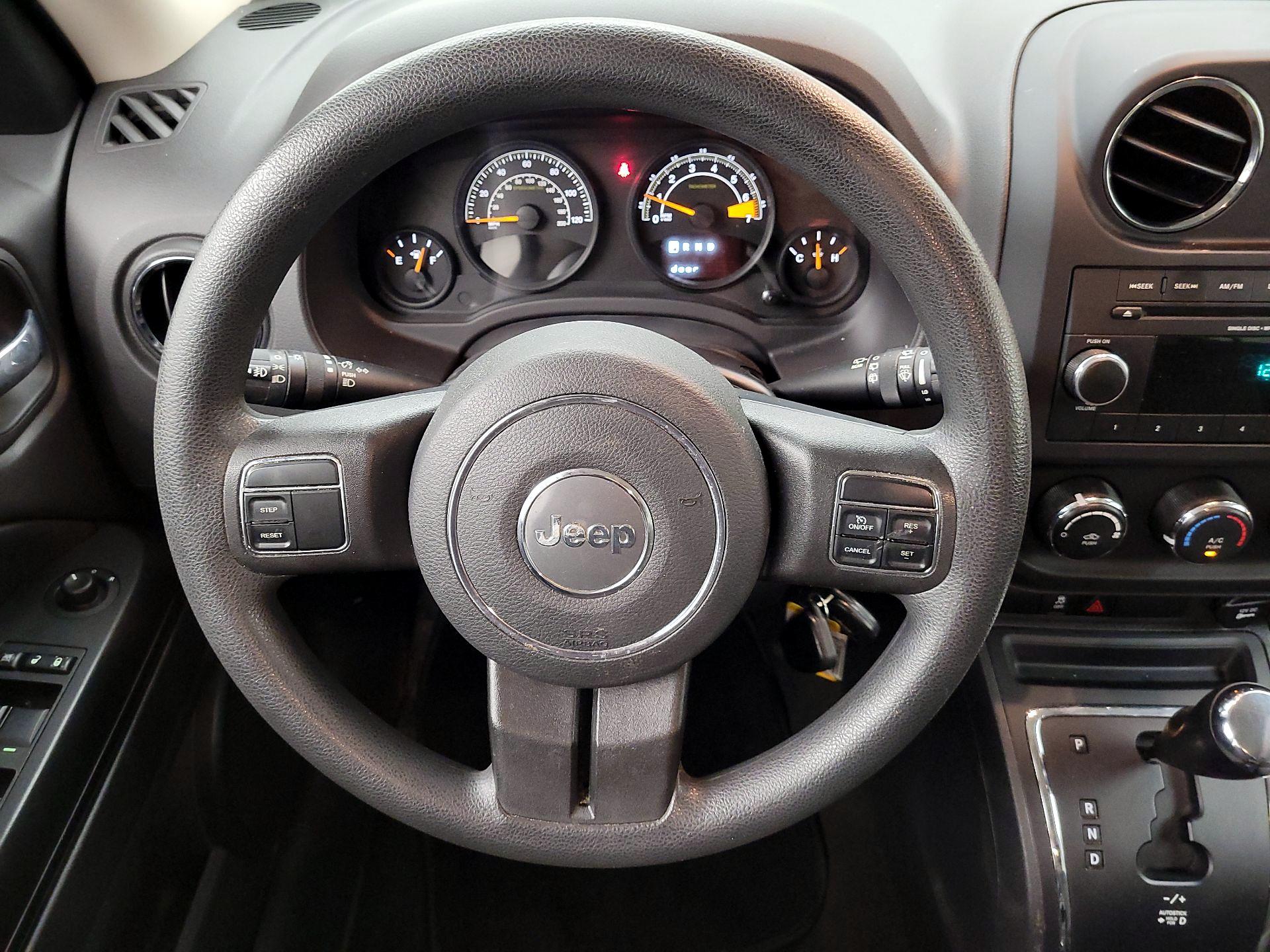 Thumbnail: 2014 Jeep Patriot - 10