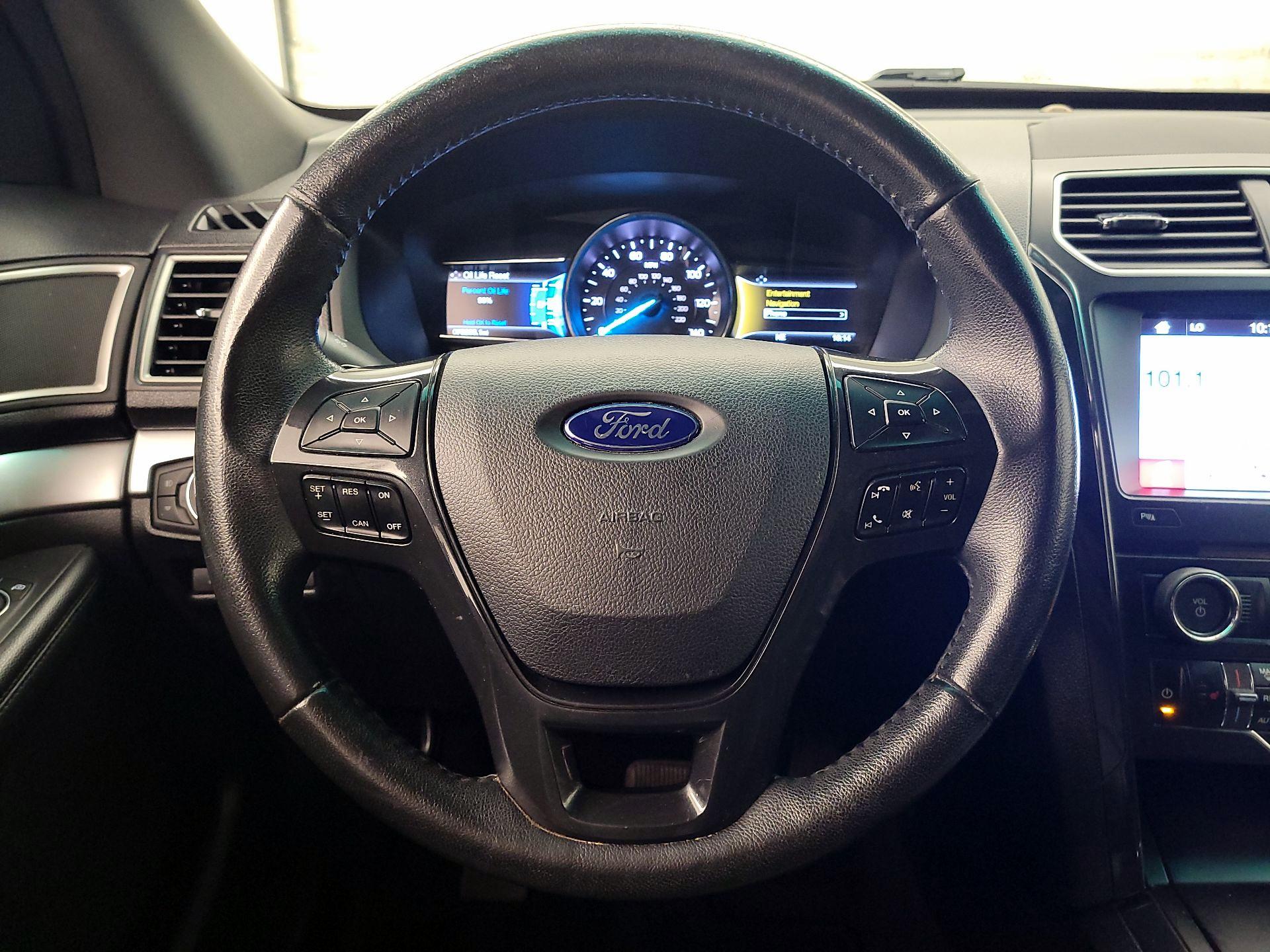 Thumbnail: 2017 Ford Explorer - 10
