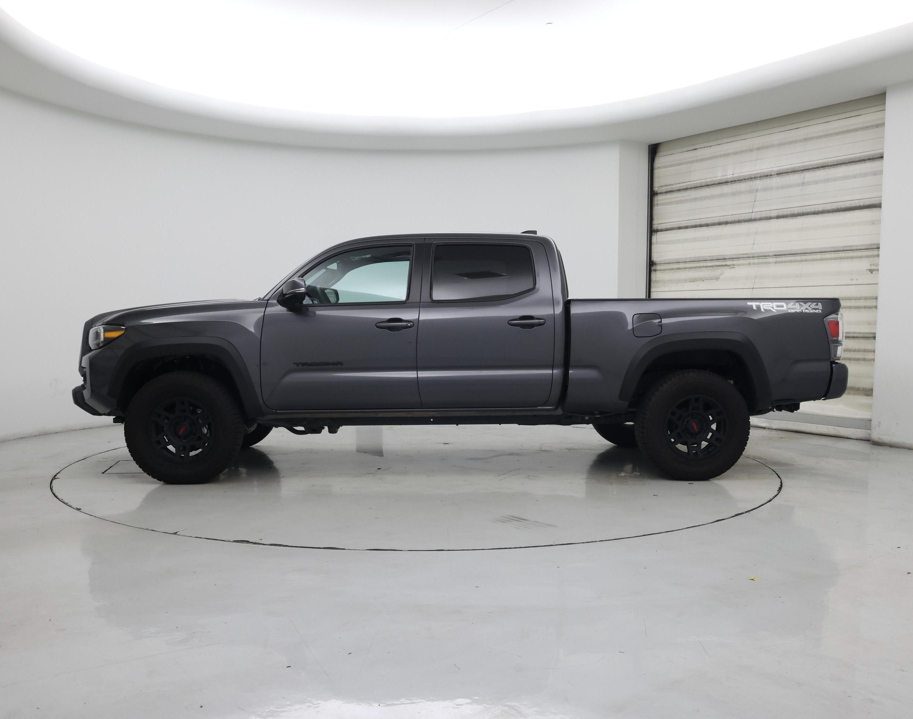 Thumbnail: 2023 Toyota Tacoma - 3