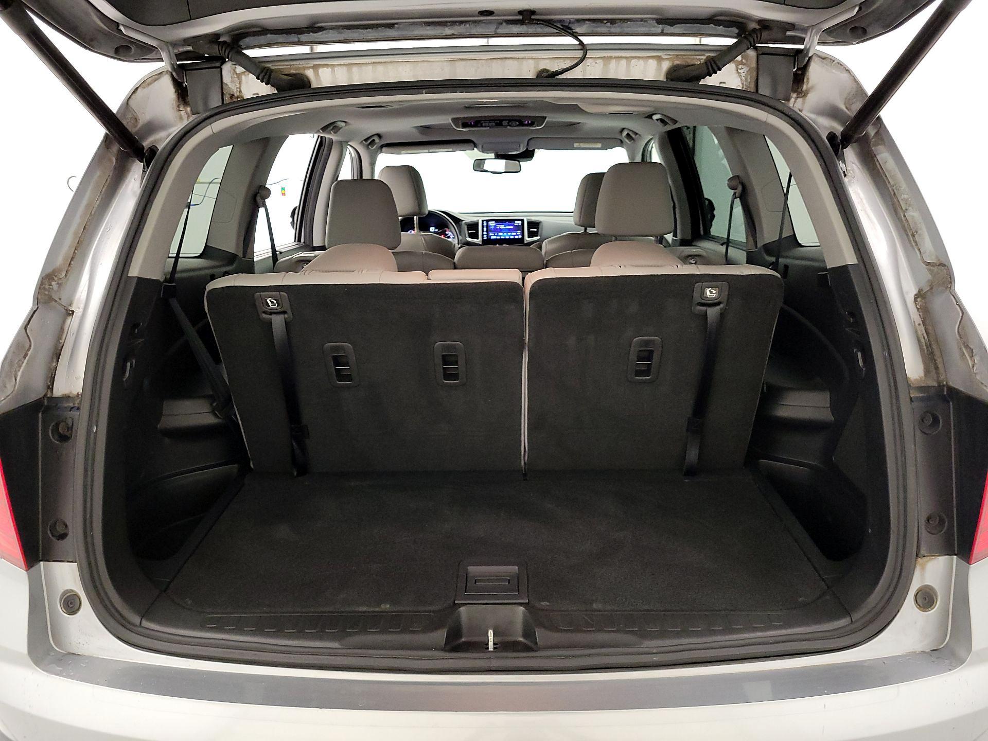 Thumbnail: 2017 Honda Pilot - 20