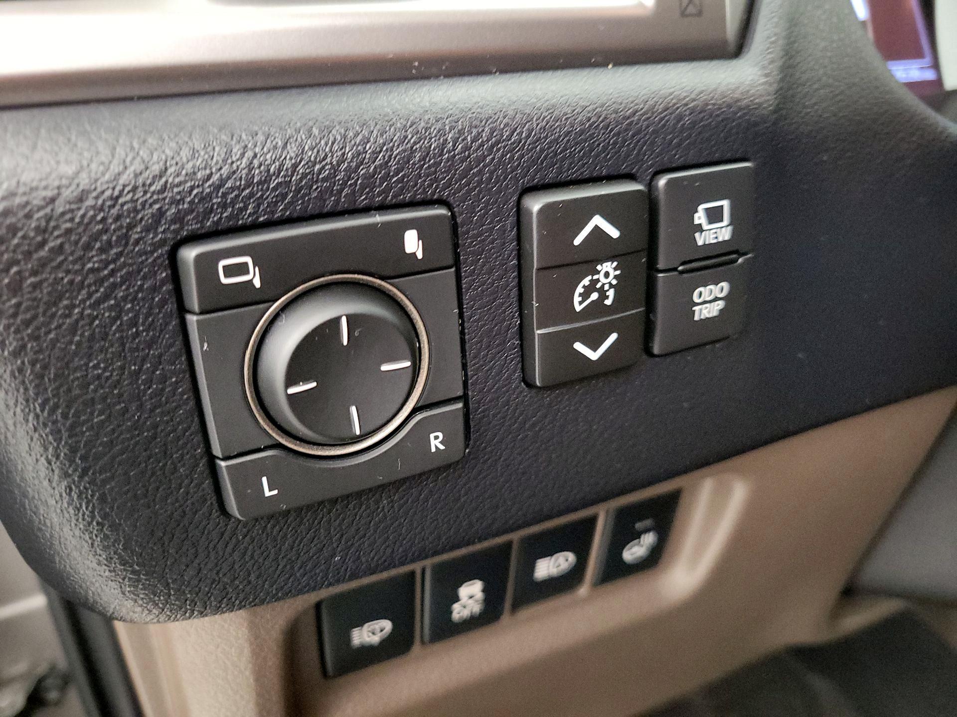 Thumbnail: 2022 Lexus GX - 13