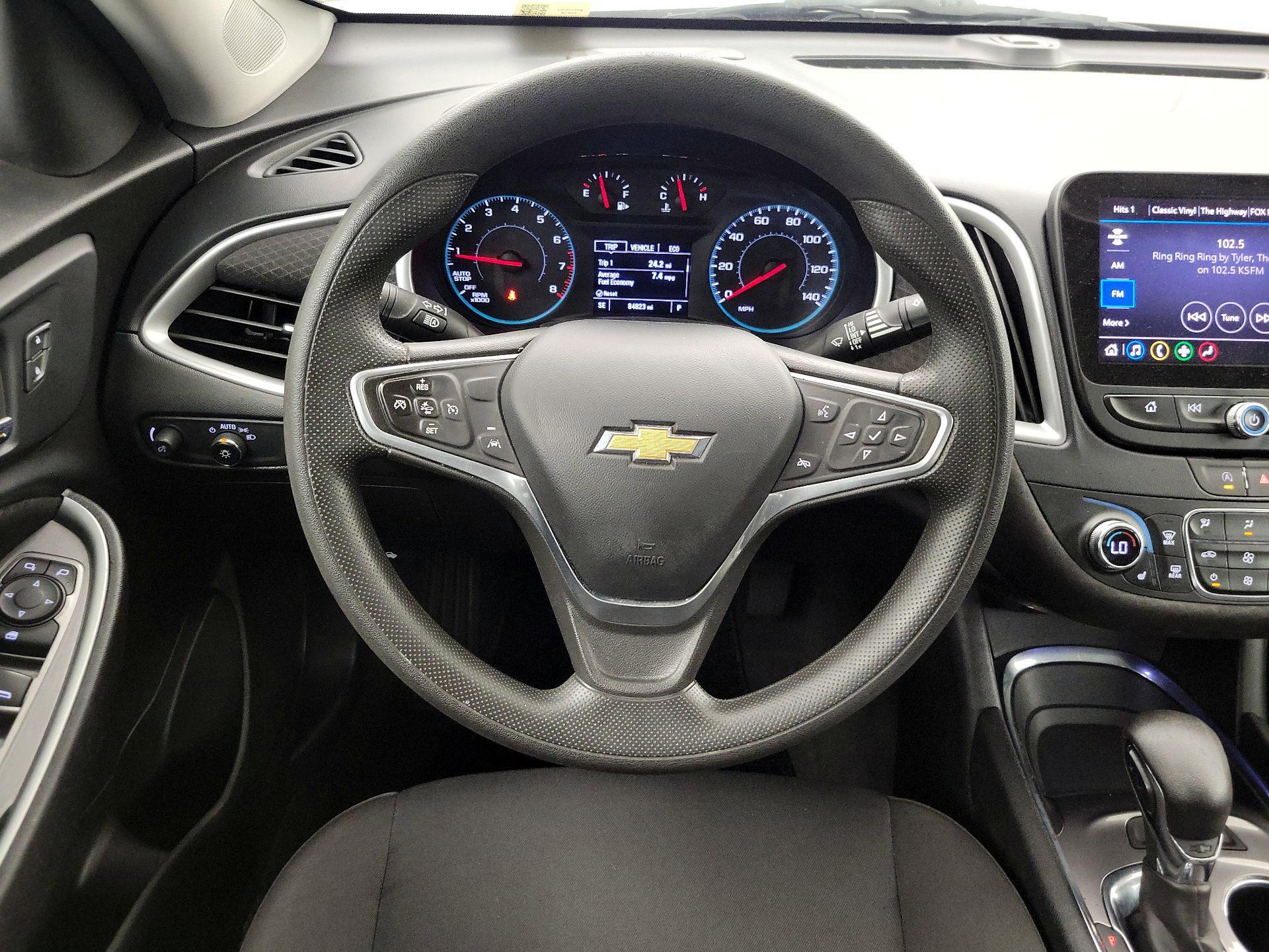 Thumbnail: 2023 Chevrolet Malibu - 10