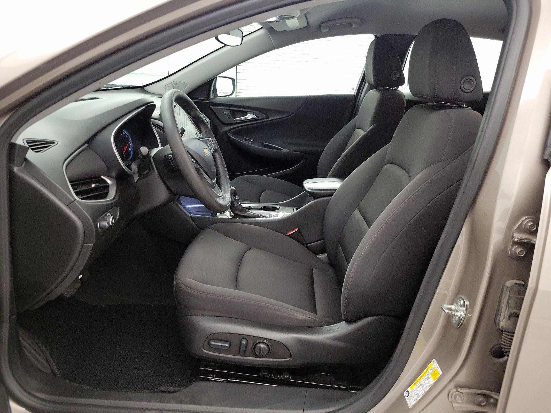 Thumbnail: 2023 Chevrolet Malibu - 11