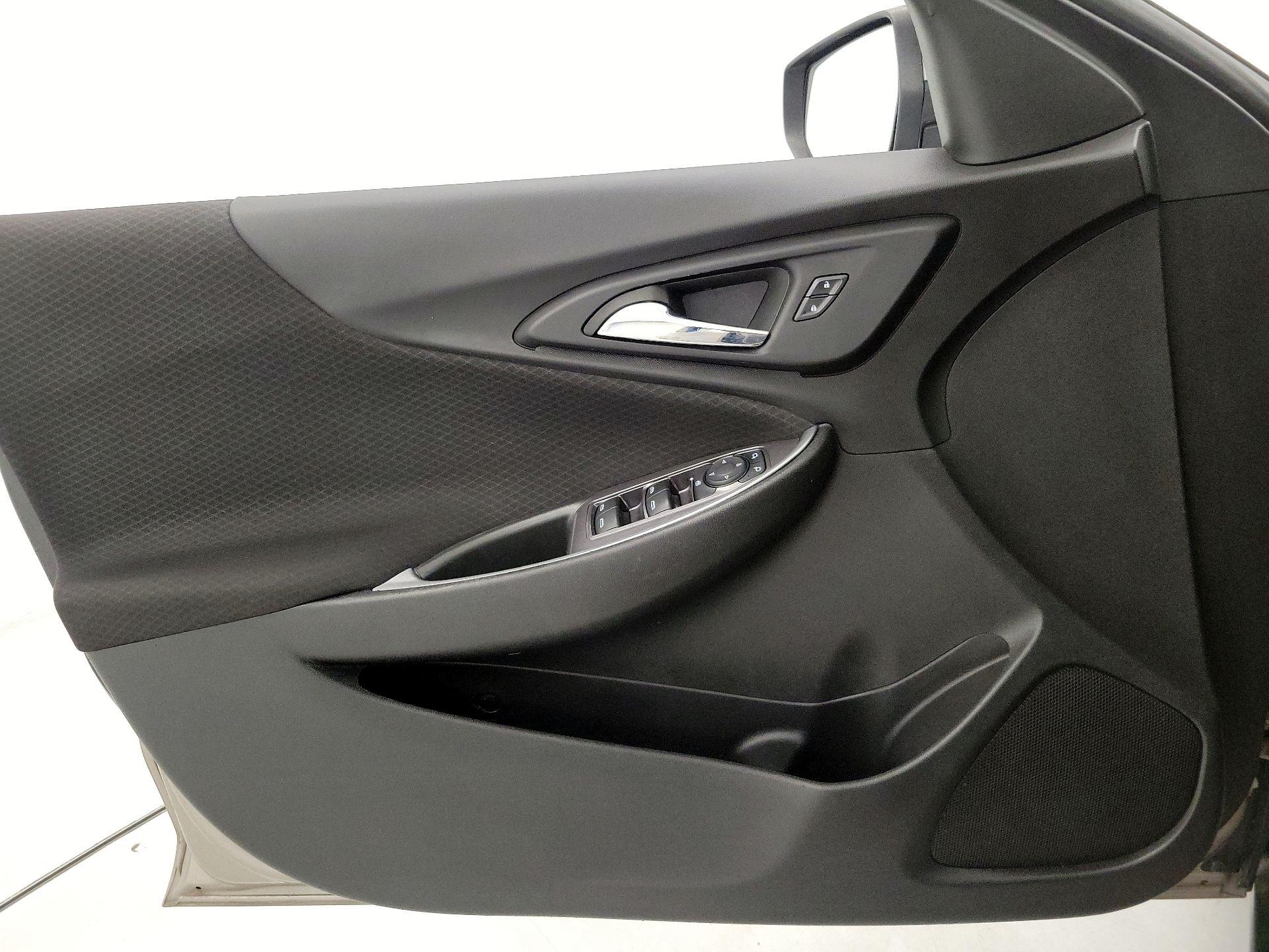 Thumbnail: 2023 Chevrolet Malibu - 12
