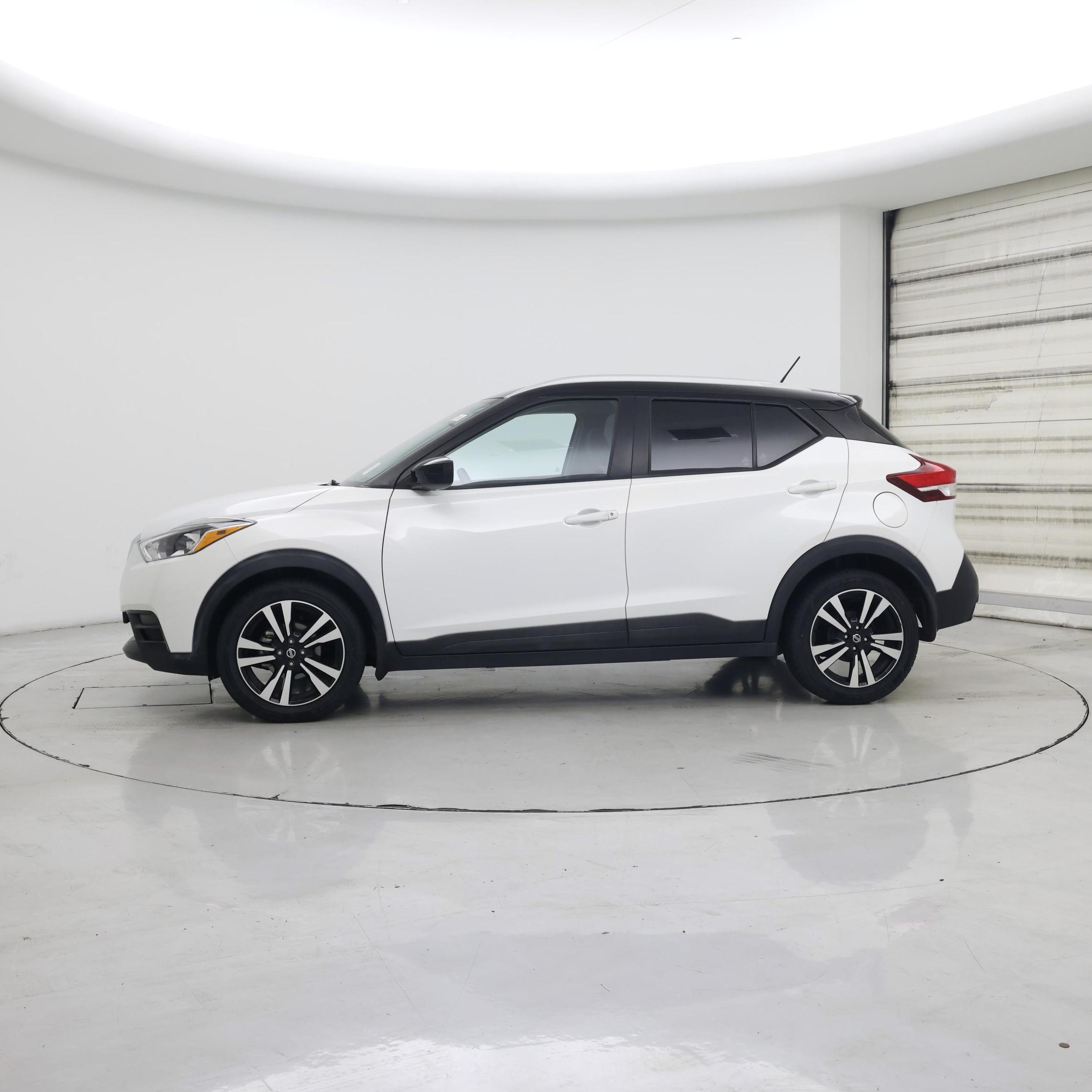 Thumbnail: 2018 Nissan Kicks - 3
