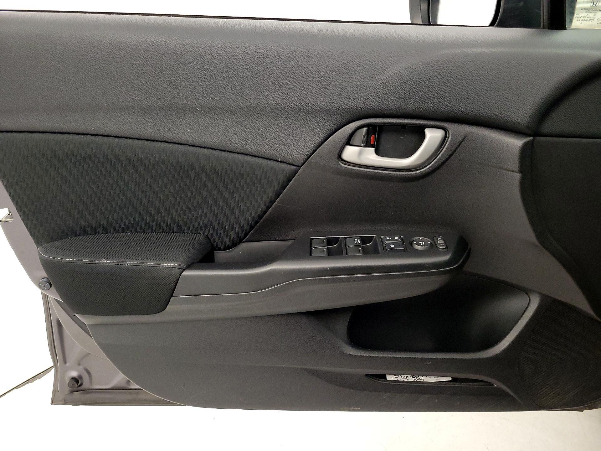 Thumbnail: 2015 Honda Civic - 12