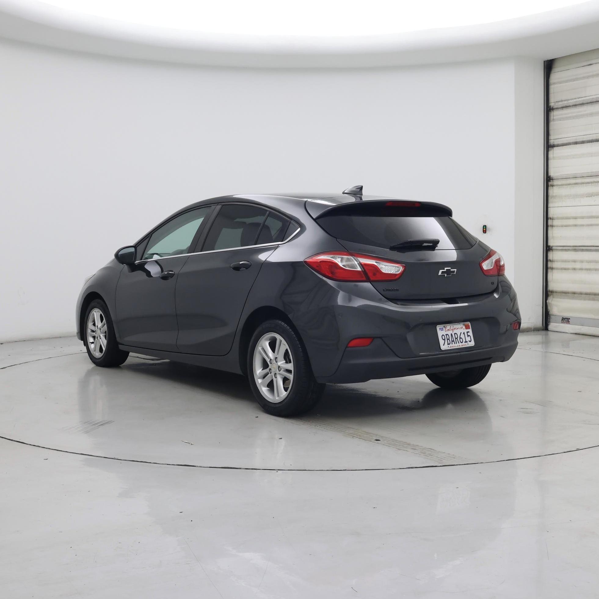 Thumbnail: 2018 Chevrolet Cruze - 2