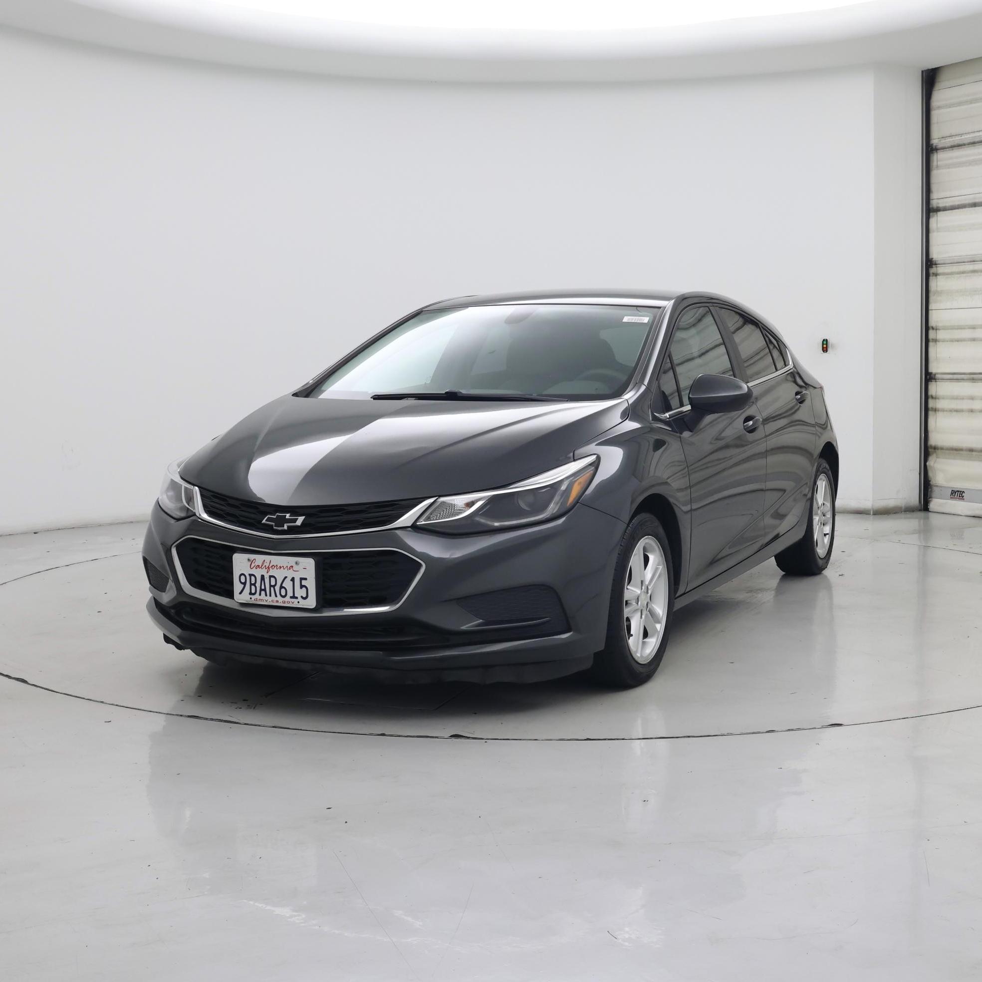 Thumbnail: 2018 Chevrolet Cruze - 4