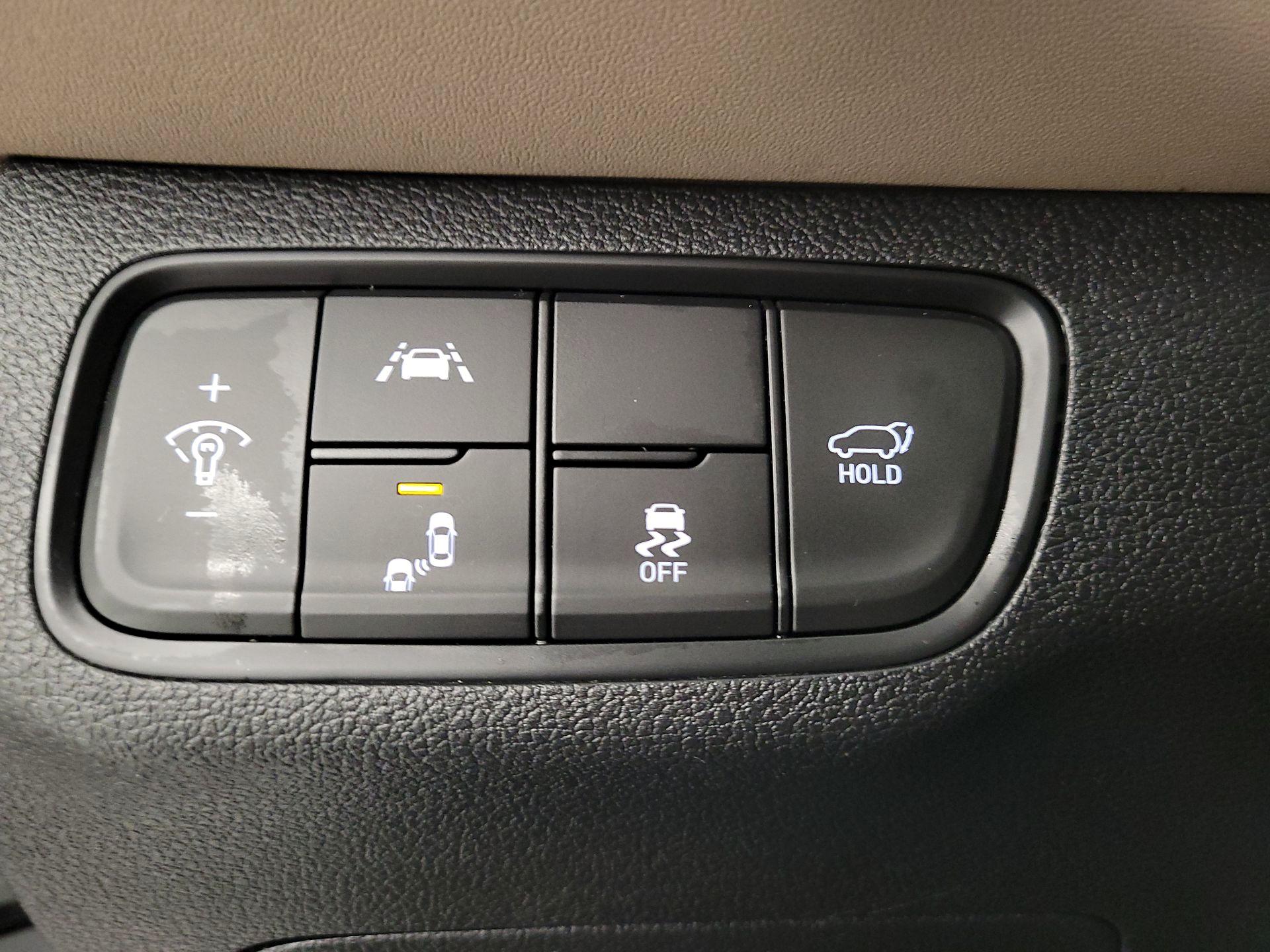 Thumbnail: 2019 Hyundai Santa Fe - 13