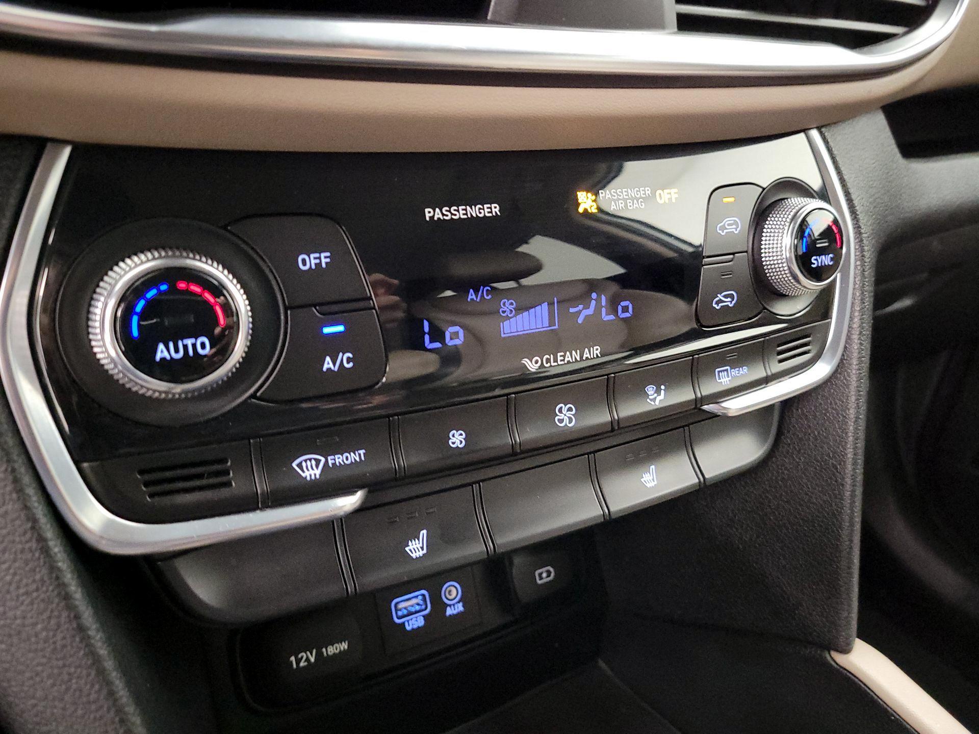 Thumbnail: 2019 Hyundai Santa Fe - 16