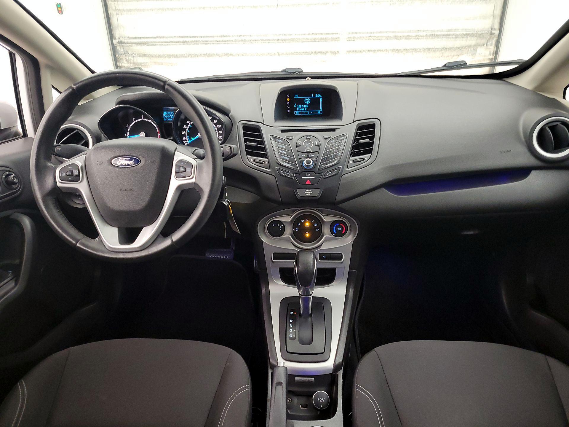 Thumbnail: 2016 Ford Fiesta - 9